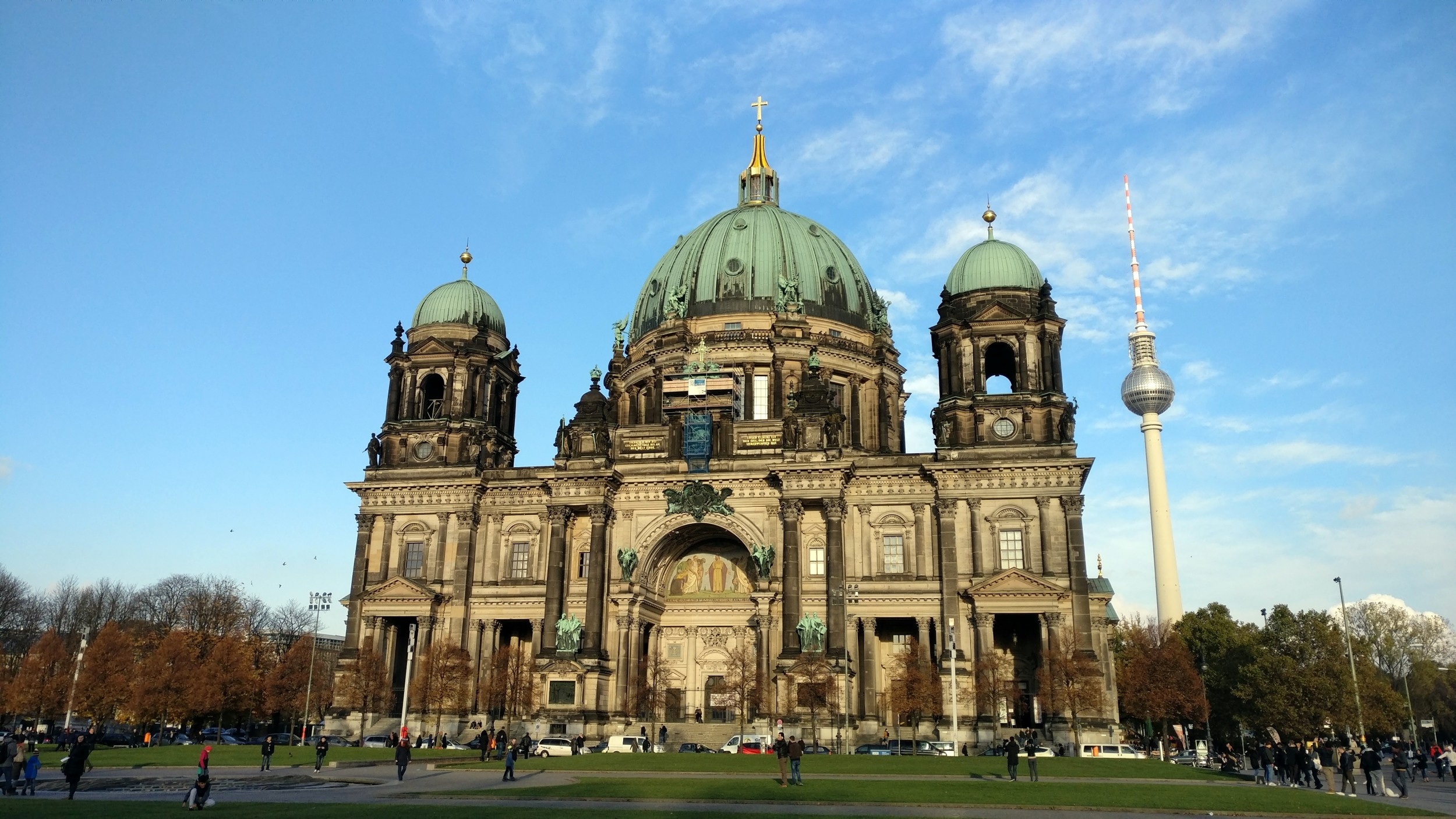 Visions of travel, Berlin Museum Island, 2500x1410 HD Desktop