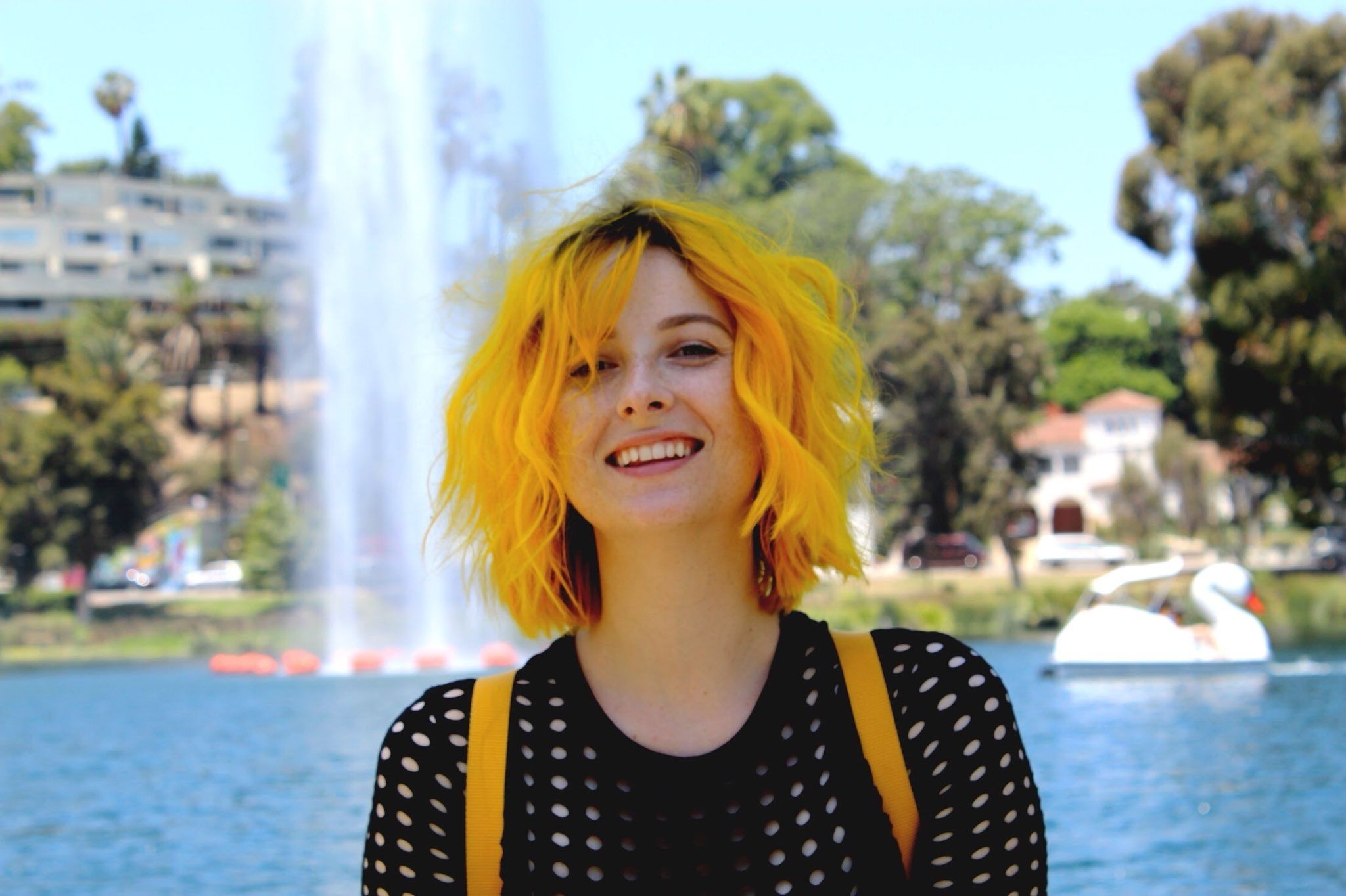 Tessa Violet, Bikini photoshoot, Telegraph interview, Music artist, 2050x1370 HD Desktop