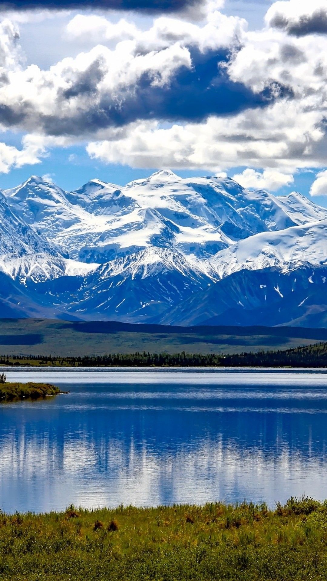 Alaska travels, Denali National Park, Mount McKinley, Majestic landscape, 1080x1920 Full HD Phone