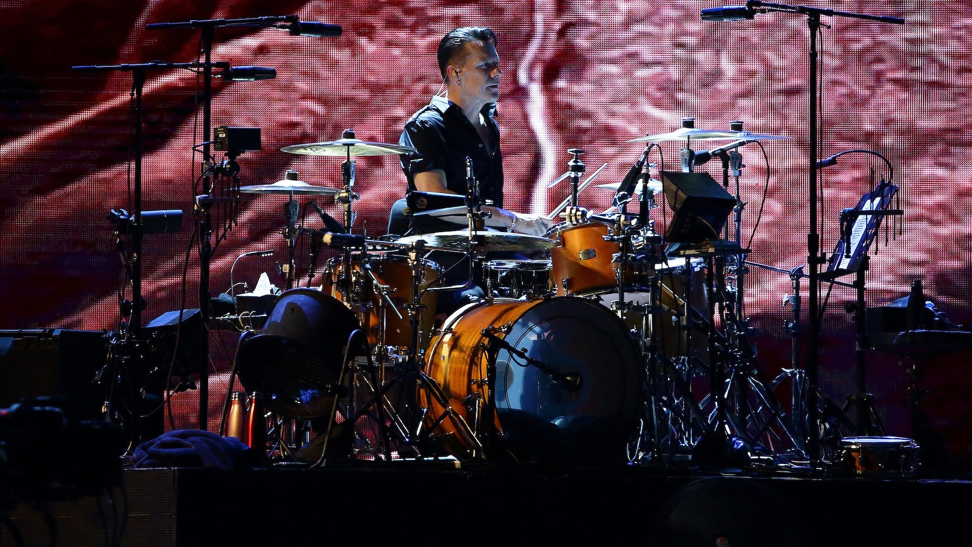 Larry Mullen Jr., Richest Irish musicians, Notable net worth, Wealthy artist ranking, 1920x1080 Full HD Desktop