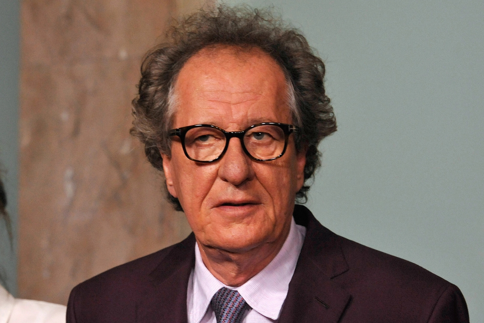 Geoffrey Rush, Actress testimony, Sued newspaper, 2000x1340 HD Desktop