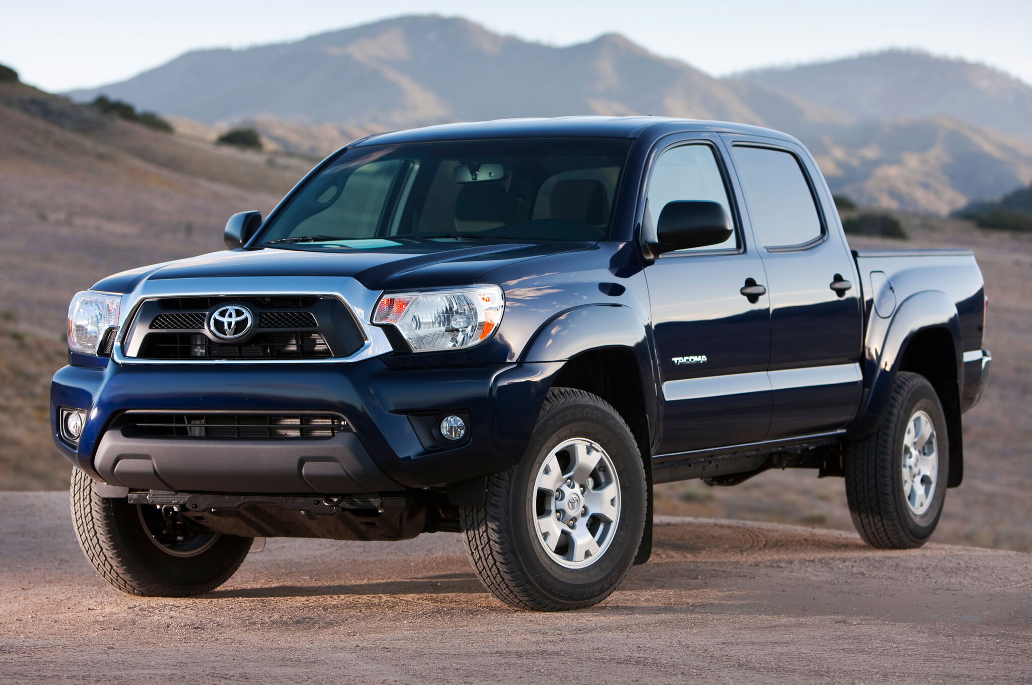 Toyota Tacoma, HQ pictures, 4K wallpapers, Stunning visuals, 2050x1360 HD Desktop