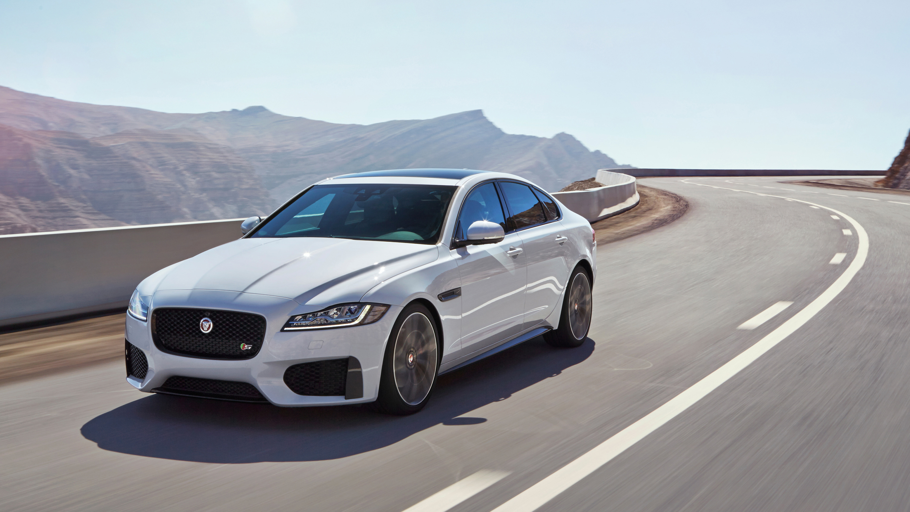 Jaguar XF, Sleek profile, Exquisite craftsmanship, Dynamic performance, 3840x2160 4K Desktop