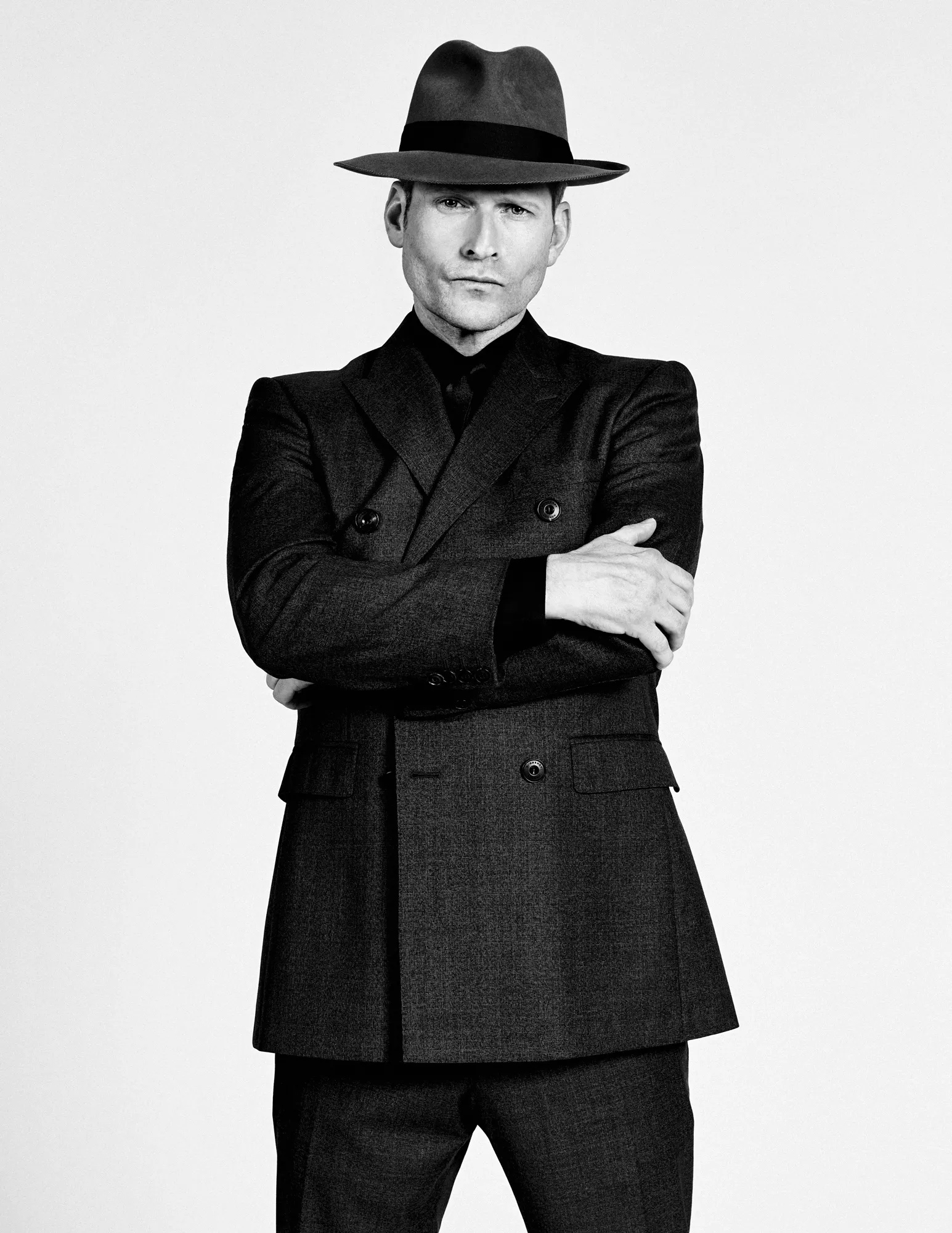 Crispin Glover, Not Crazy, Peacocks, GQ, 1550x2000 HD Phone