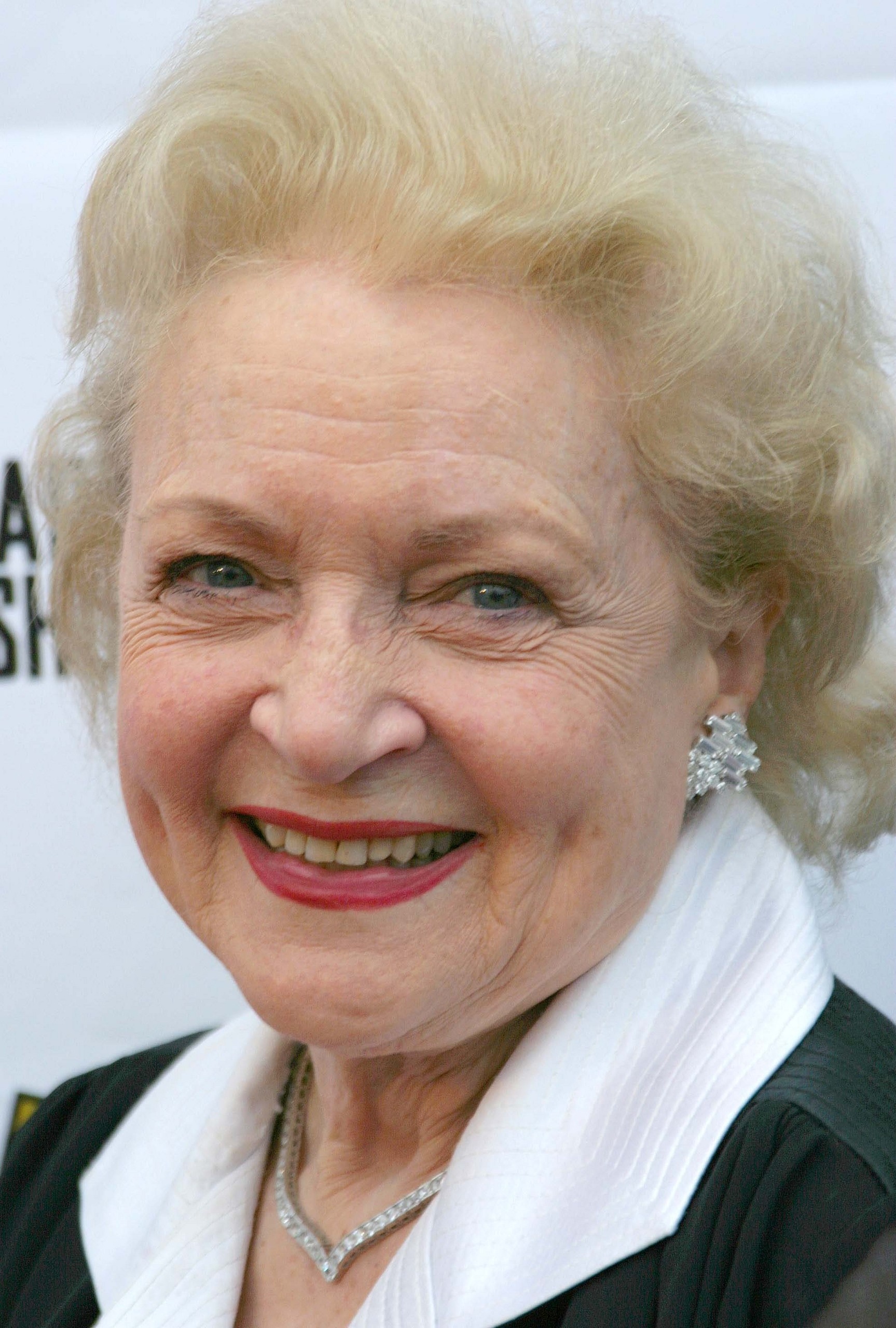 Betty White, Movies, Photo, Fanpop, 1730x2560 HD Phone