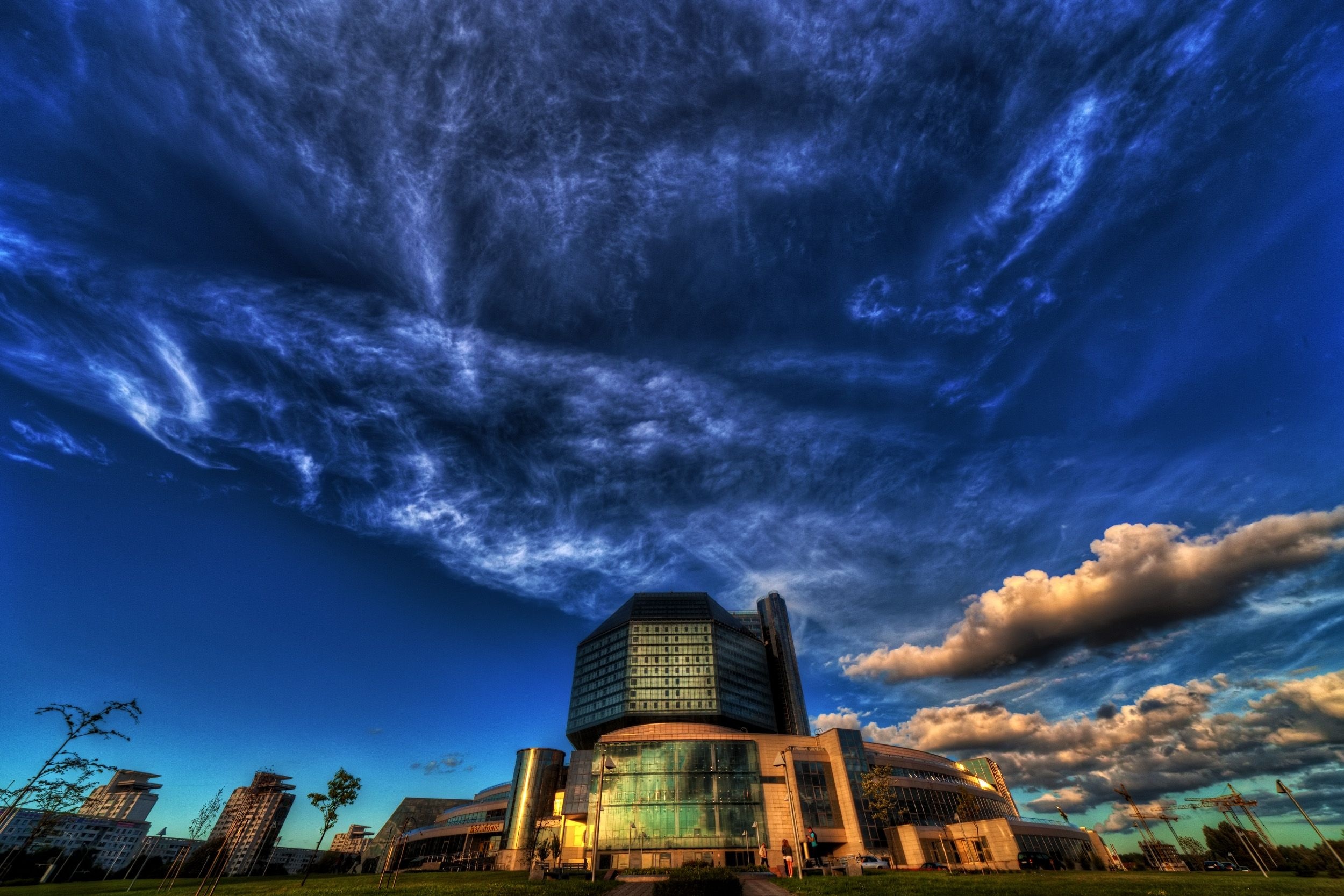 Summer, National Library, Minsk, Scenic beauty, 2500x1670 HD Desktop