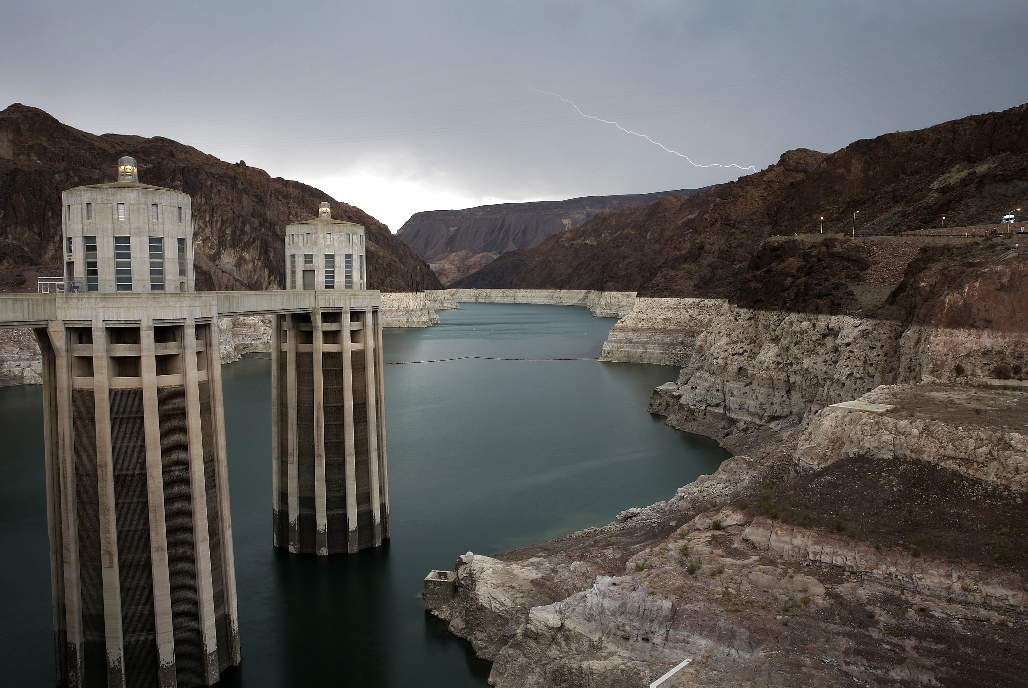 Hoover Dam, Invasive mussel species, Israeli tech, Chosen to kill, 2050x1380 HD Desktop