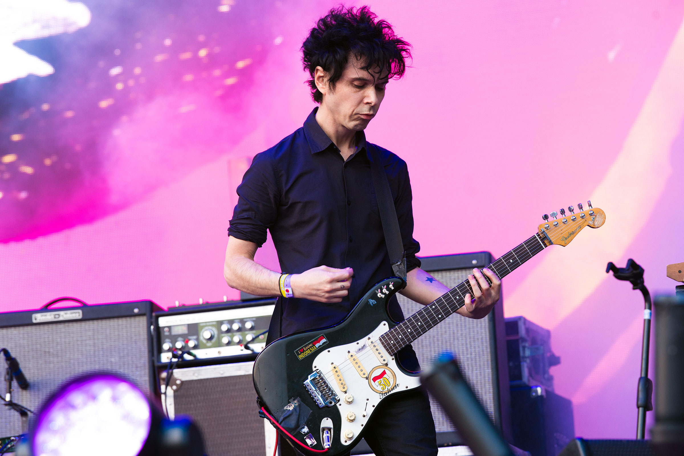 Nick Zinner, Orchestral performance, Rolling Stone, 2400x1600 HD Desktop