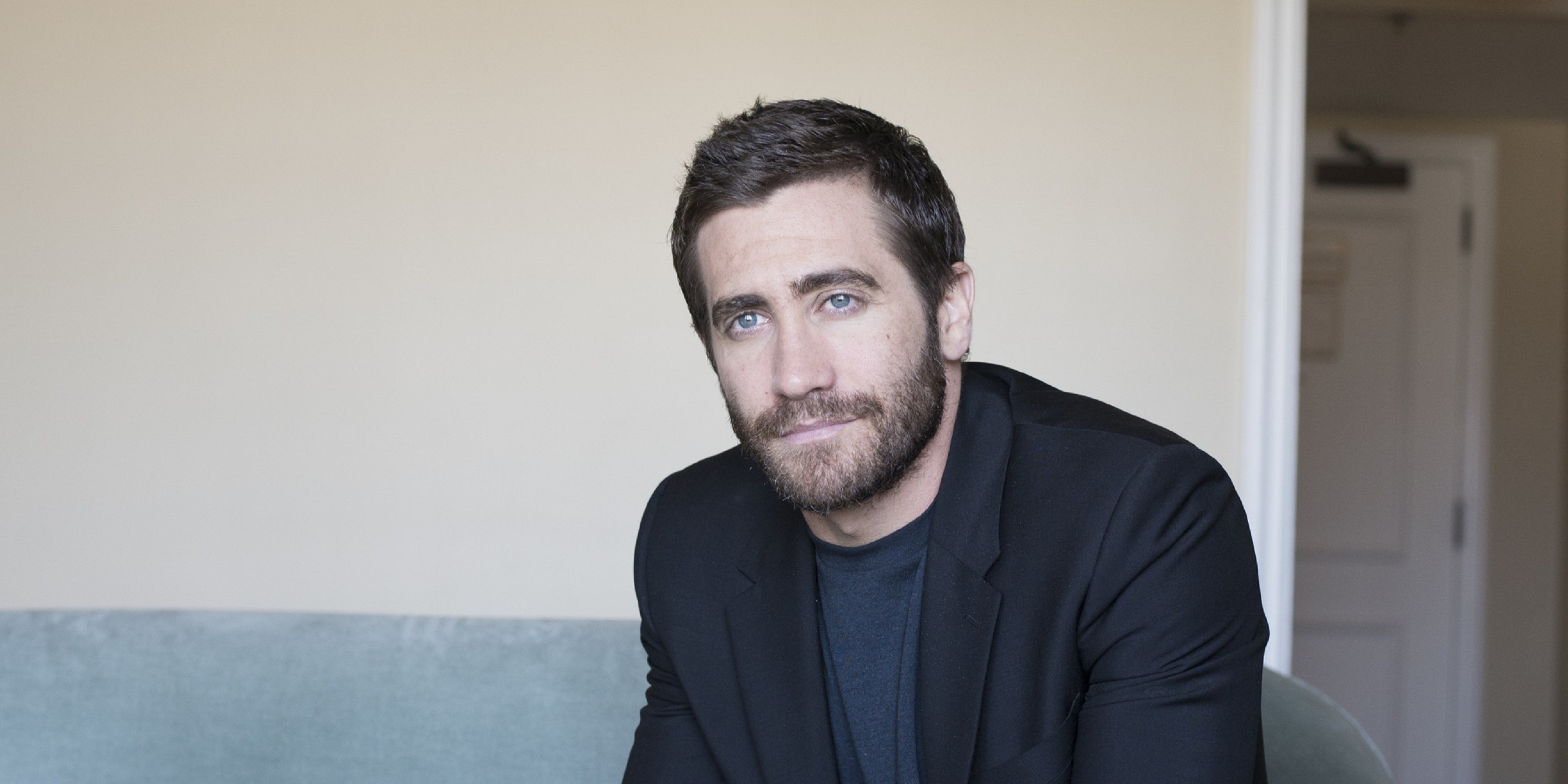 Jake Gyllenhaal, 4K, 2880x1440 Dual Screen Desktop