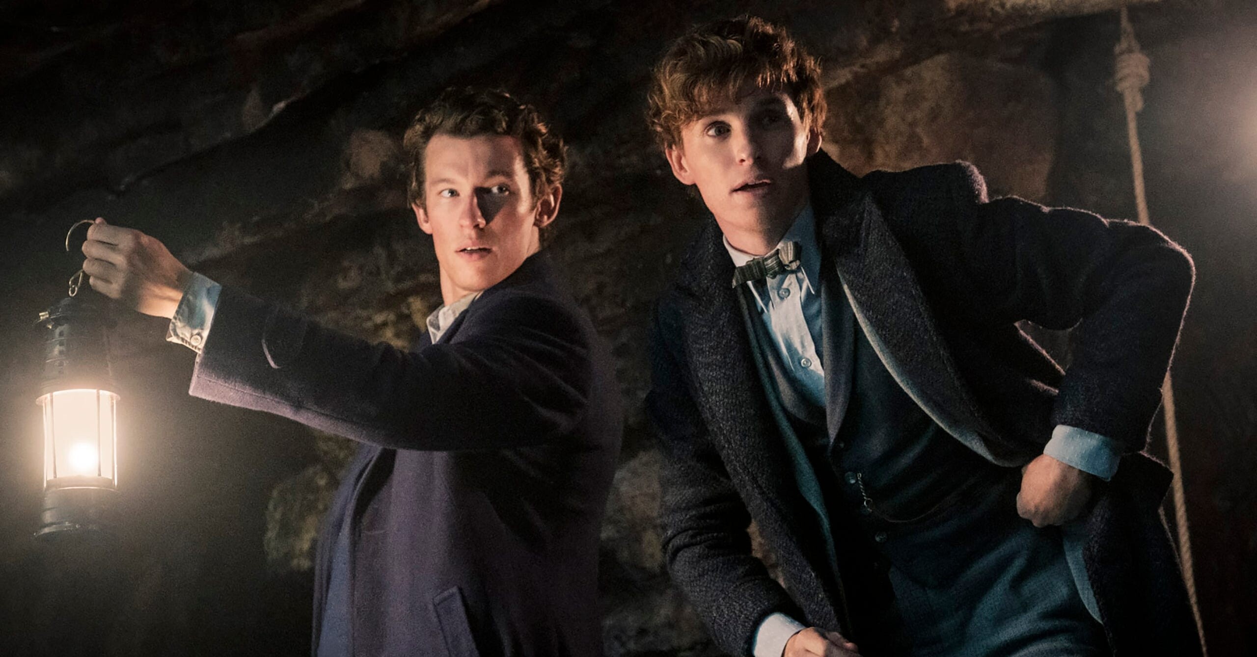 Newt and Theseus Scamander, Fantastic Beasts: The Secrets of Dumbledore Wallpaper, 2560x1340 HD Desktop