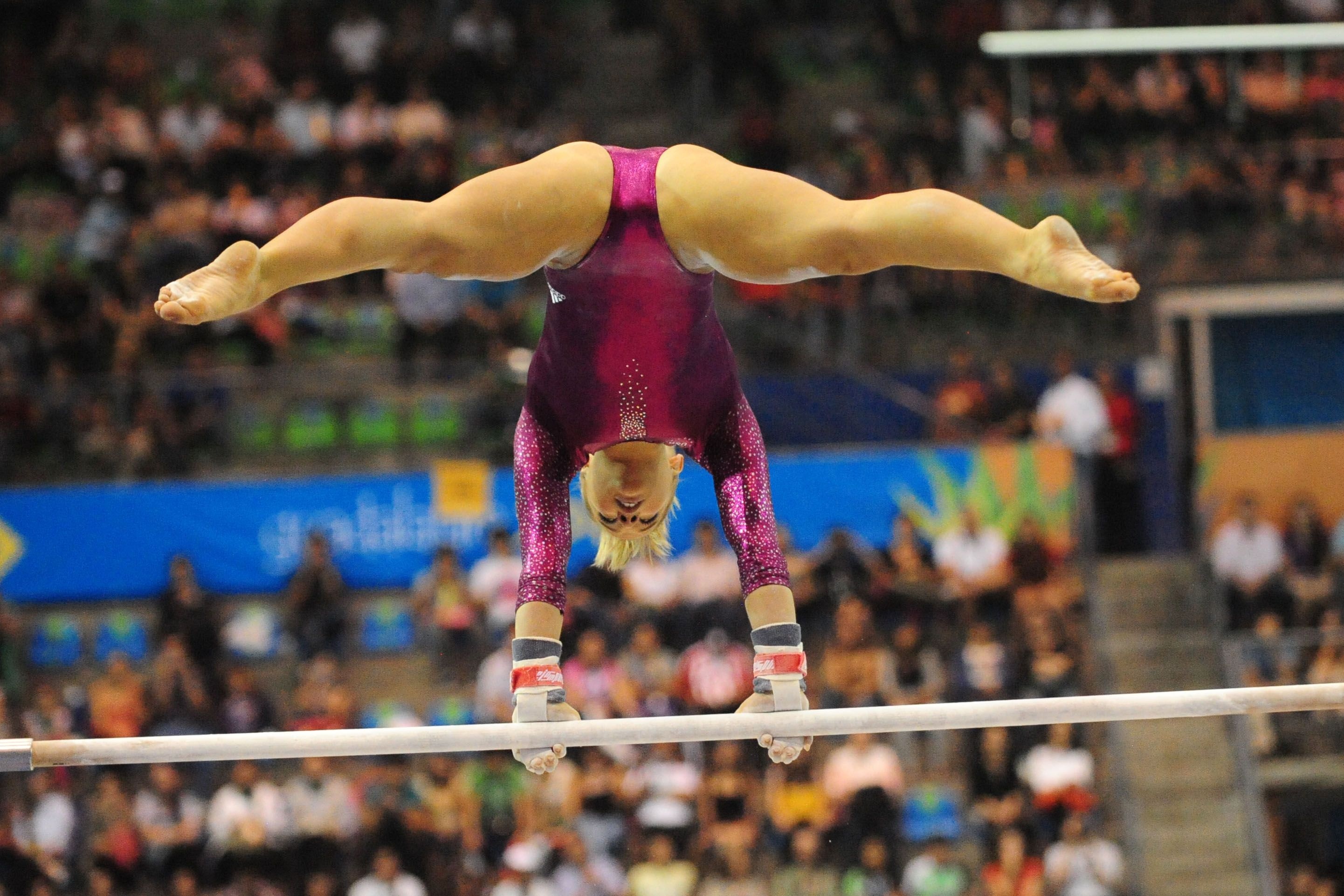 Shawn Johnson East, Uneven Bars Wallpaper, 2890x1930 HD Desktop