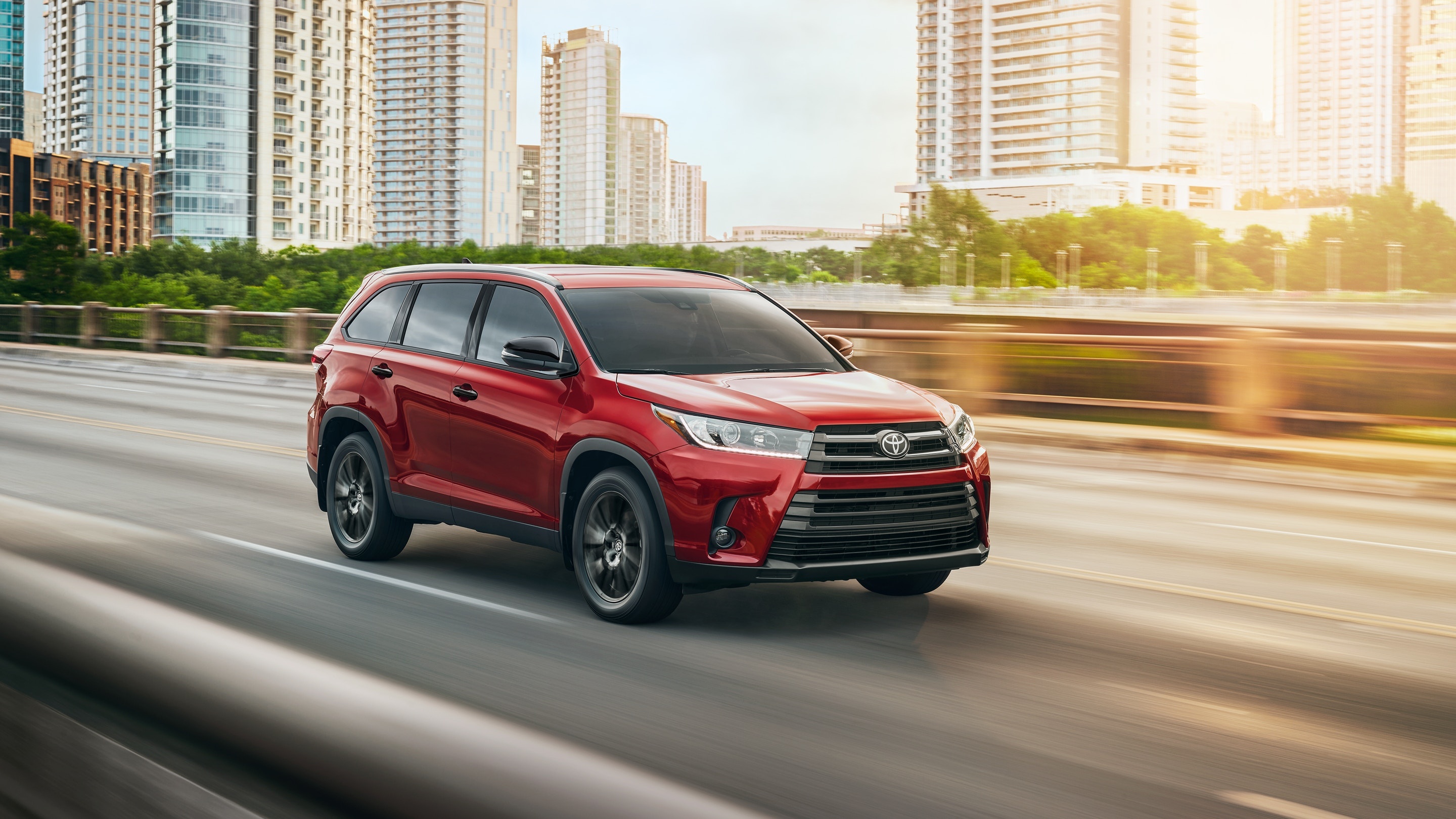 City, Toyota Highlander Wallpaper, 2880x1620 HD Desktop