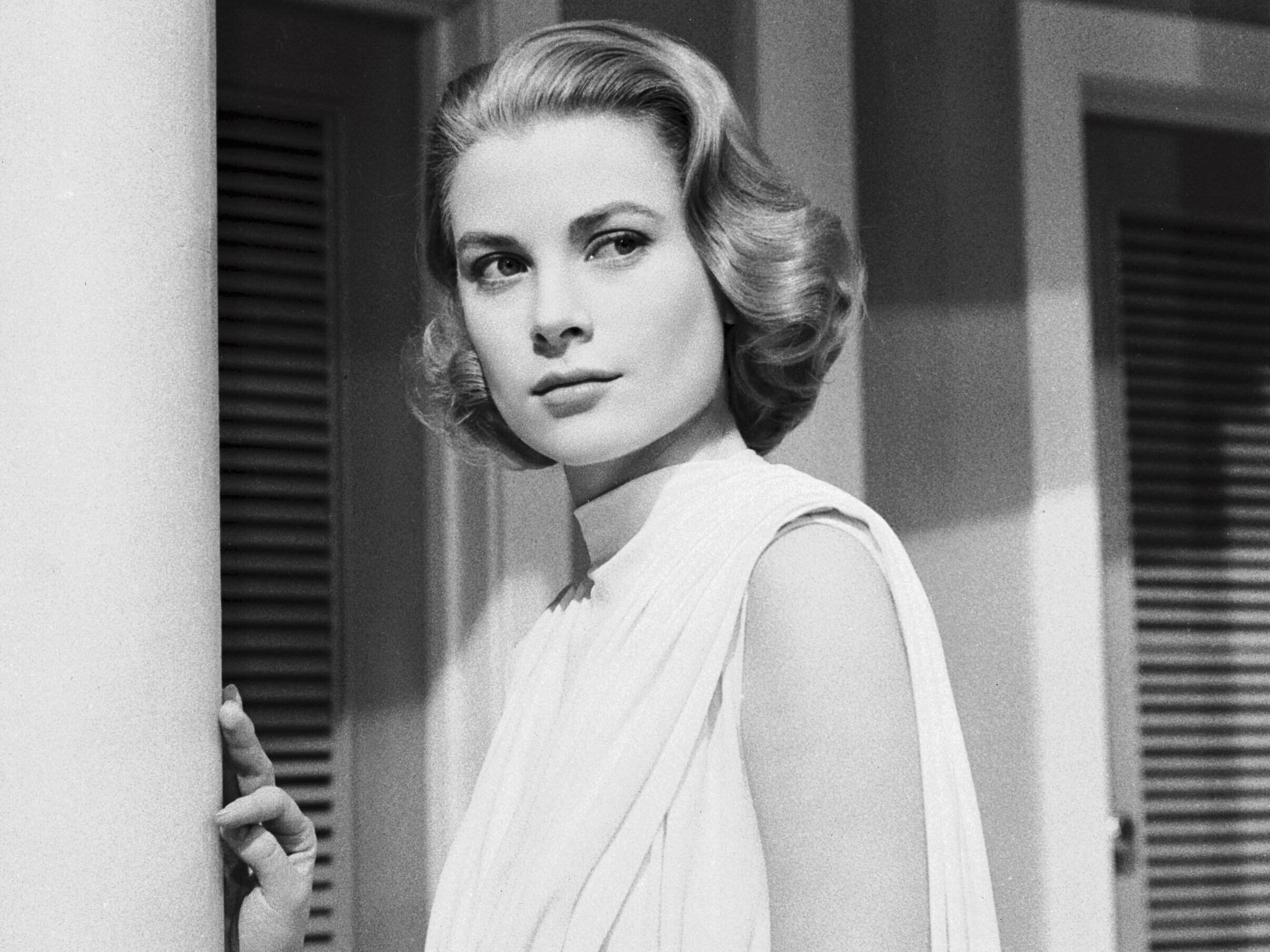 Grace Kelly Movies, HD wallpaper, Grace Kelly's allure, Classic Hollywood, 2420x1810 HD Desktop