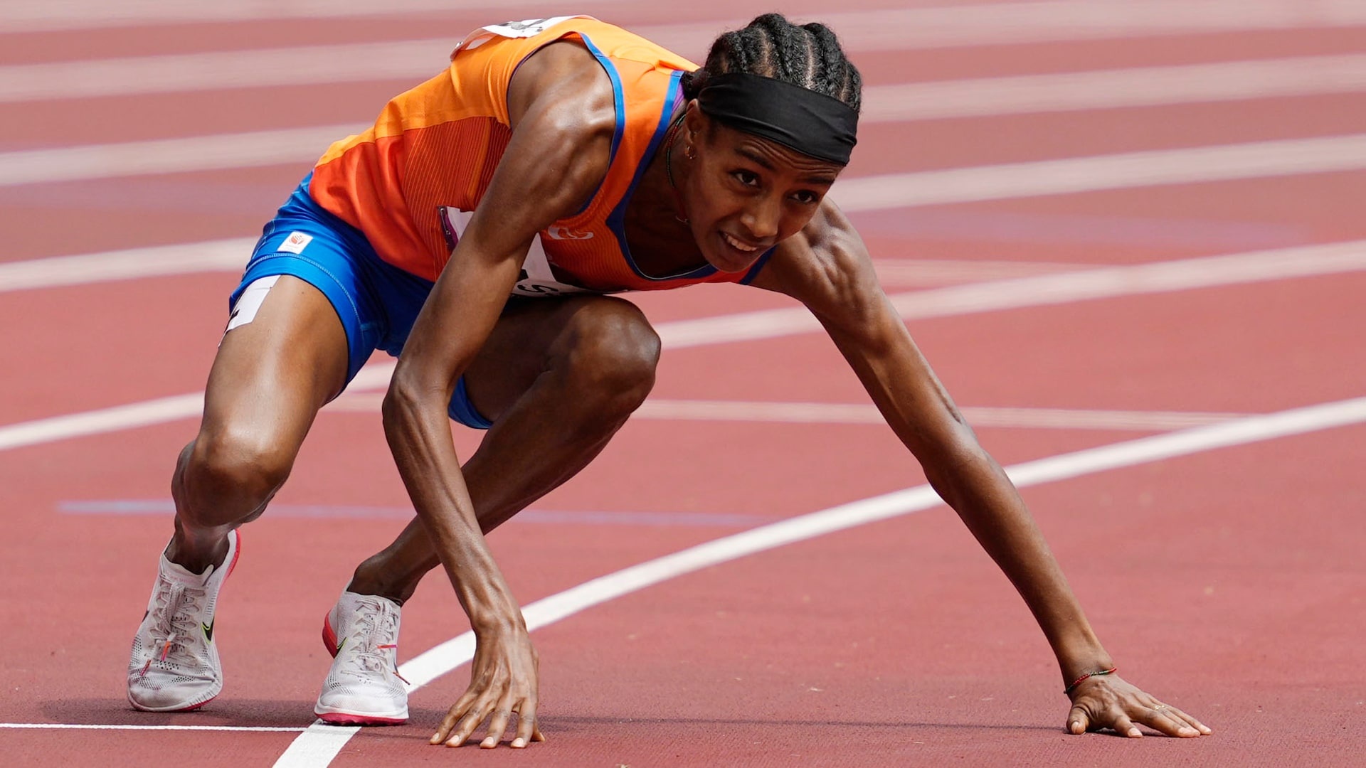 Sifan Hassan, Dutch runner falls, 1920x1080 Full HD Desktop