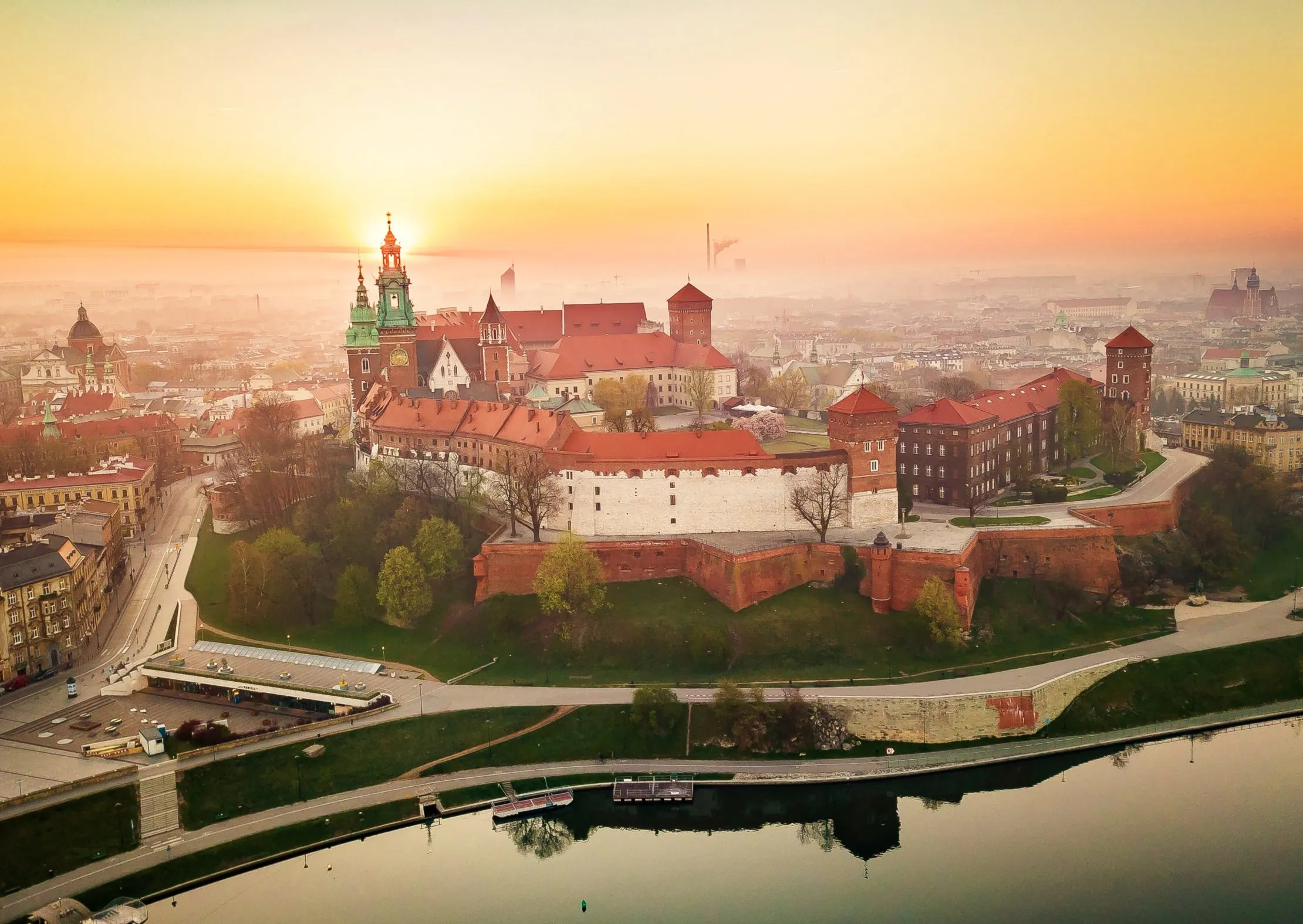 Vistula River, Poland Wallpaper, 2220x1580 HD Desktop