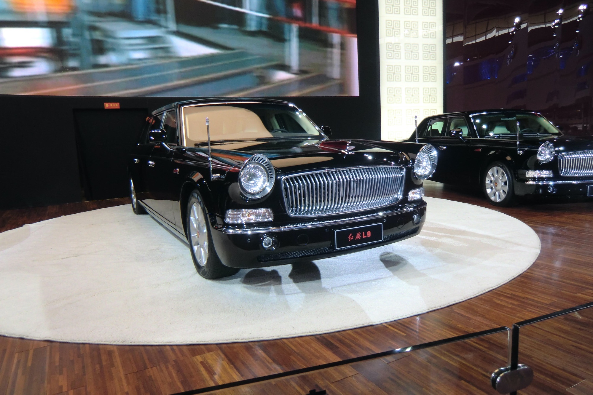 L9, Hongqi Wallpaper, 2000x1340 HD Desktop