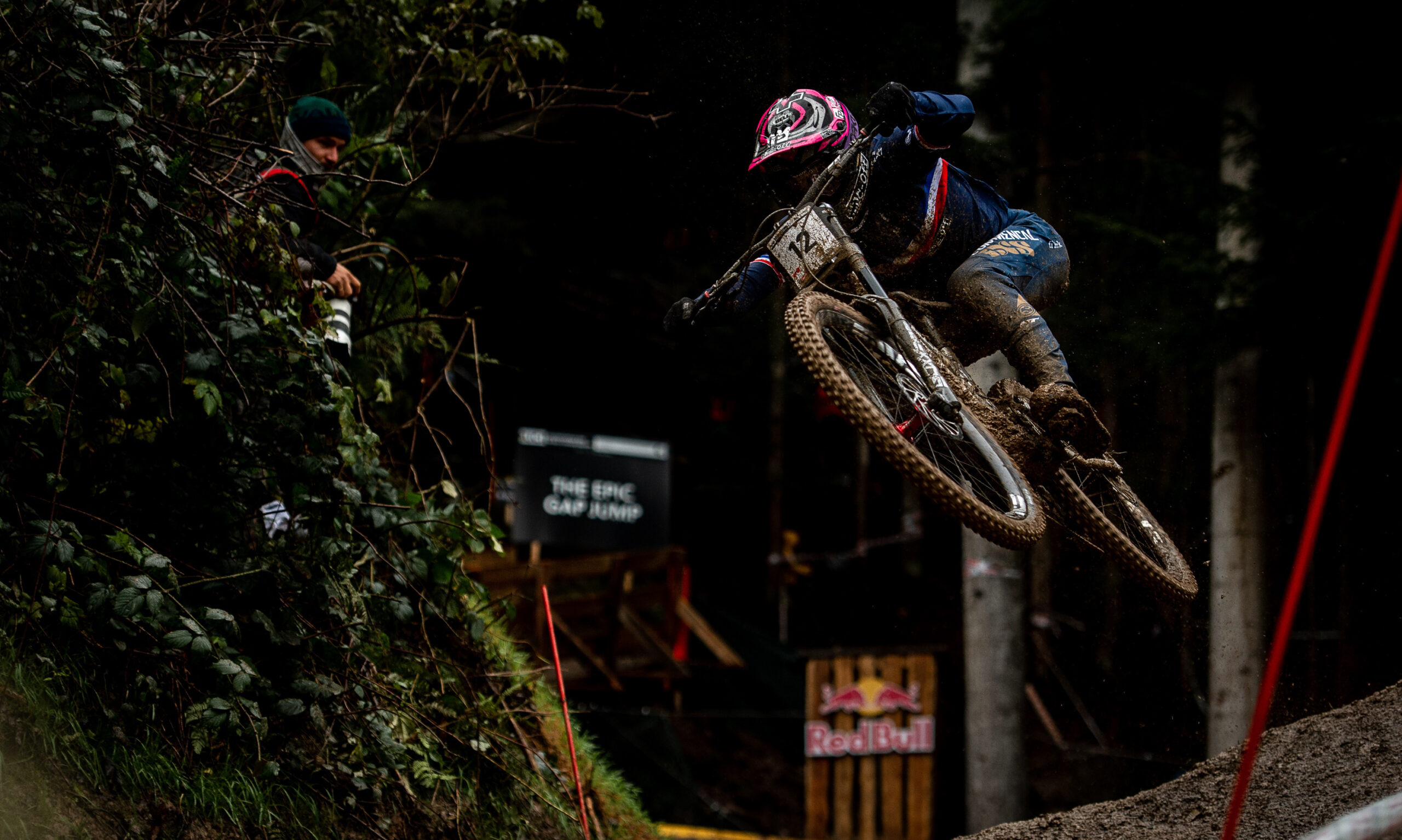 Rmi Thirion, Fond farewell, Merci Rmi, Commencal partnership, 2560x1540 HD Desktop