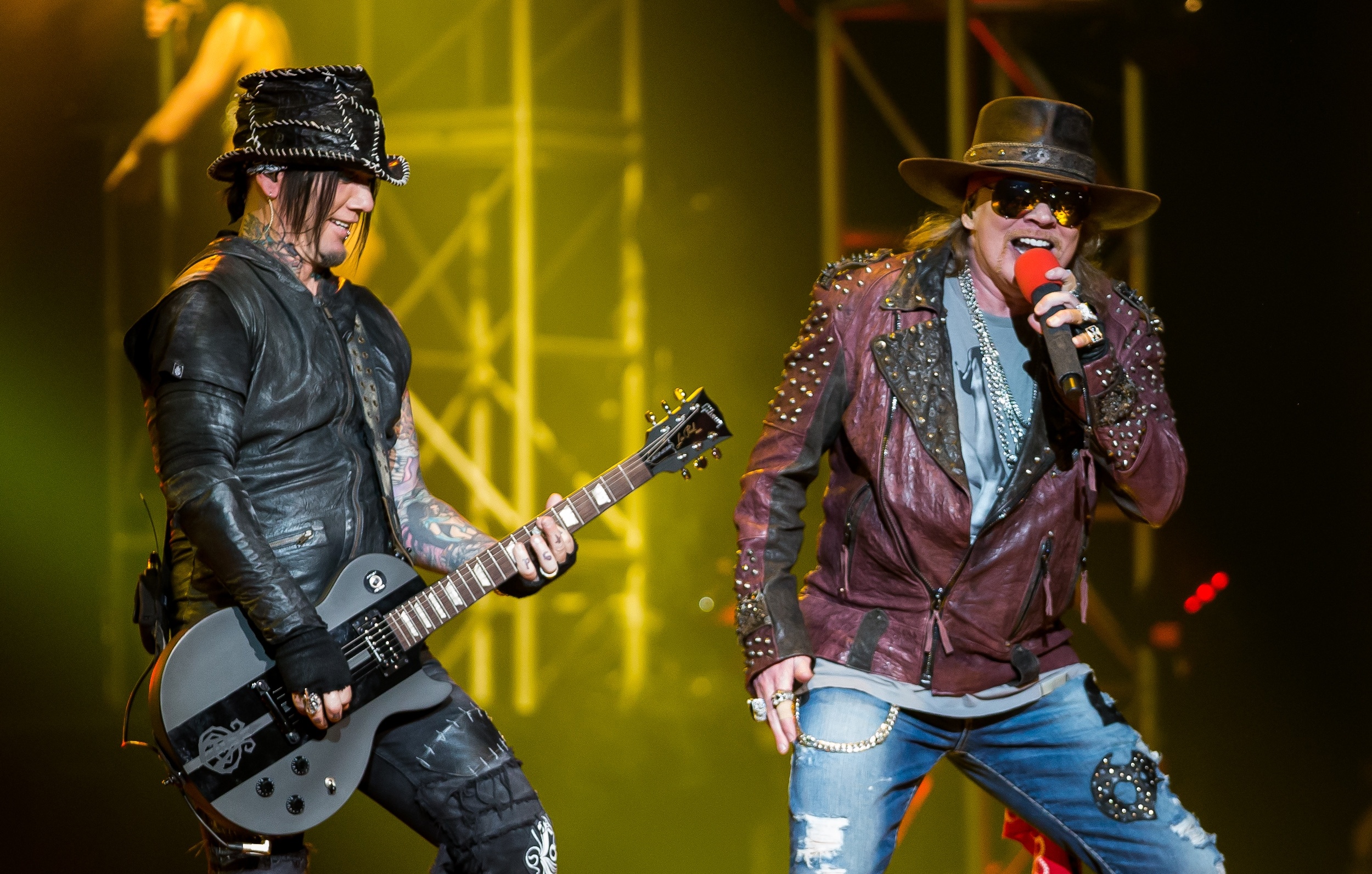 DJ Ashba, Friendship with Axl, Guitarist's perspective, ZRockr Magazine, 2500x1600 HD Desktop