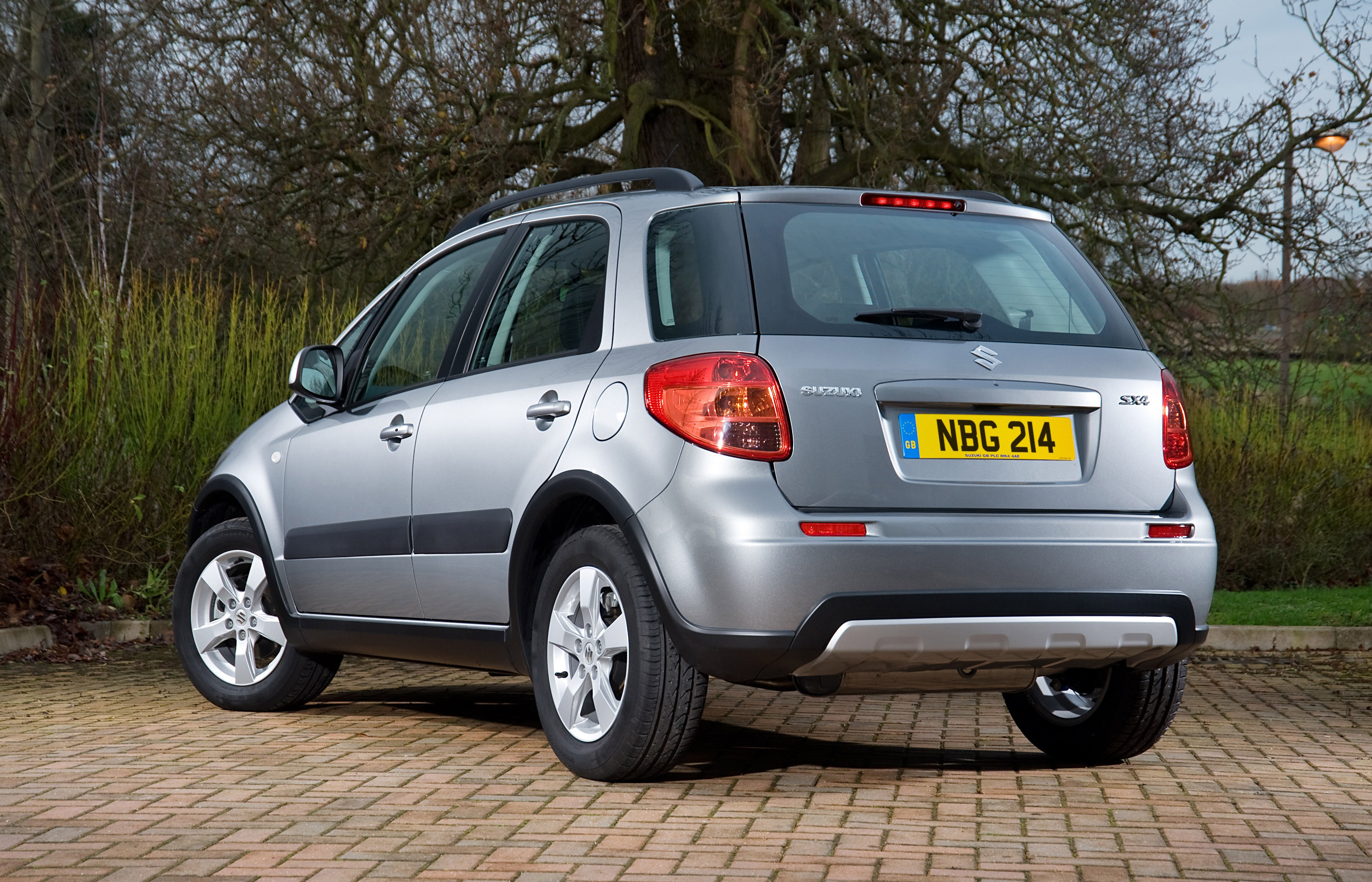 Suzuki SX4, Compact car, HD picture, Japanese engineering, 3000x1930 HD Desktop