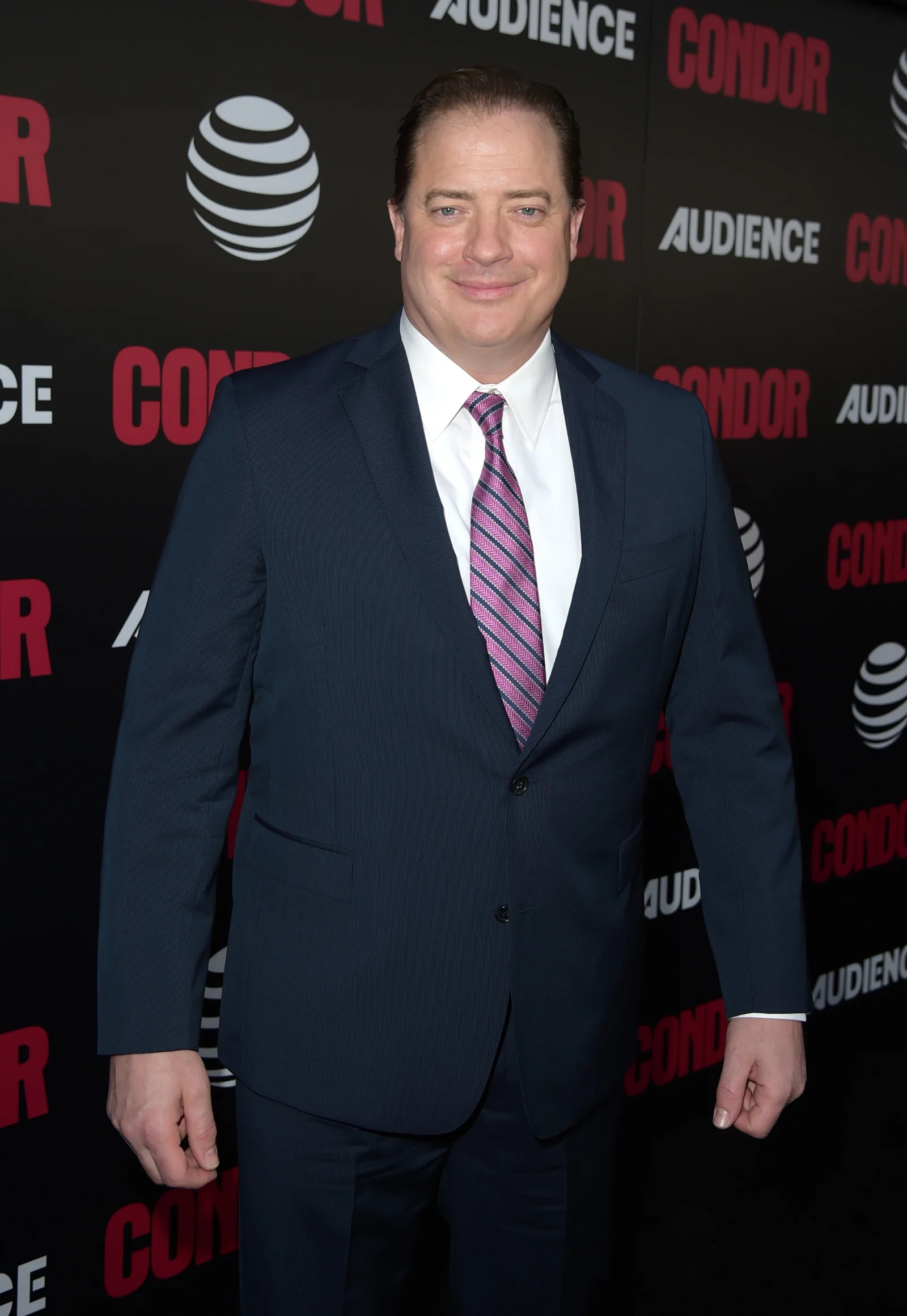 Brendan Fraser, Fan support, Body-shaming, Defense, 1600x2330 HD Phone