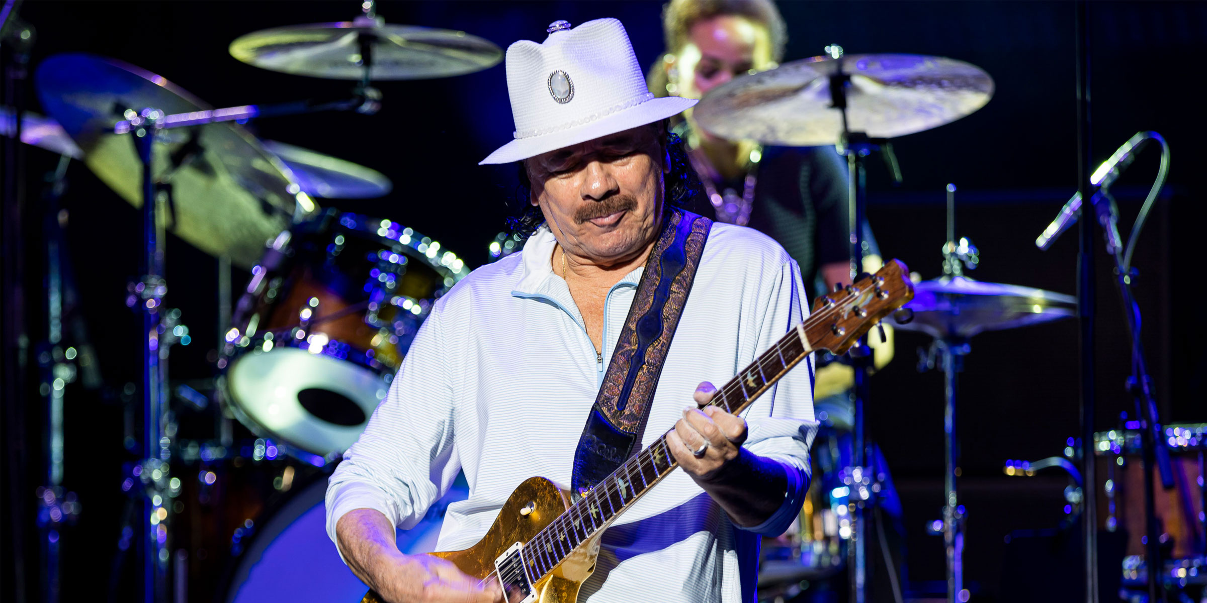 Carlos Santana, Collapses onstage, Concert in Michigan, Health concerns, 2400x1200 Dual Screen Desktop