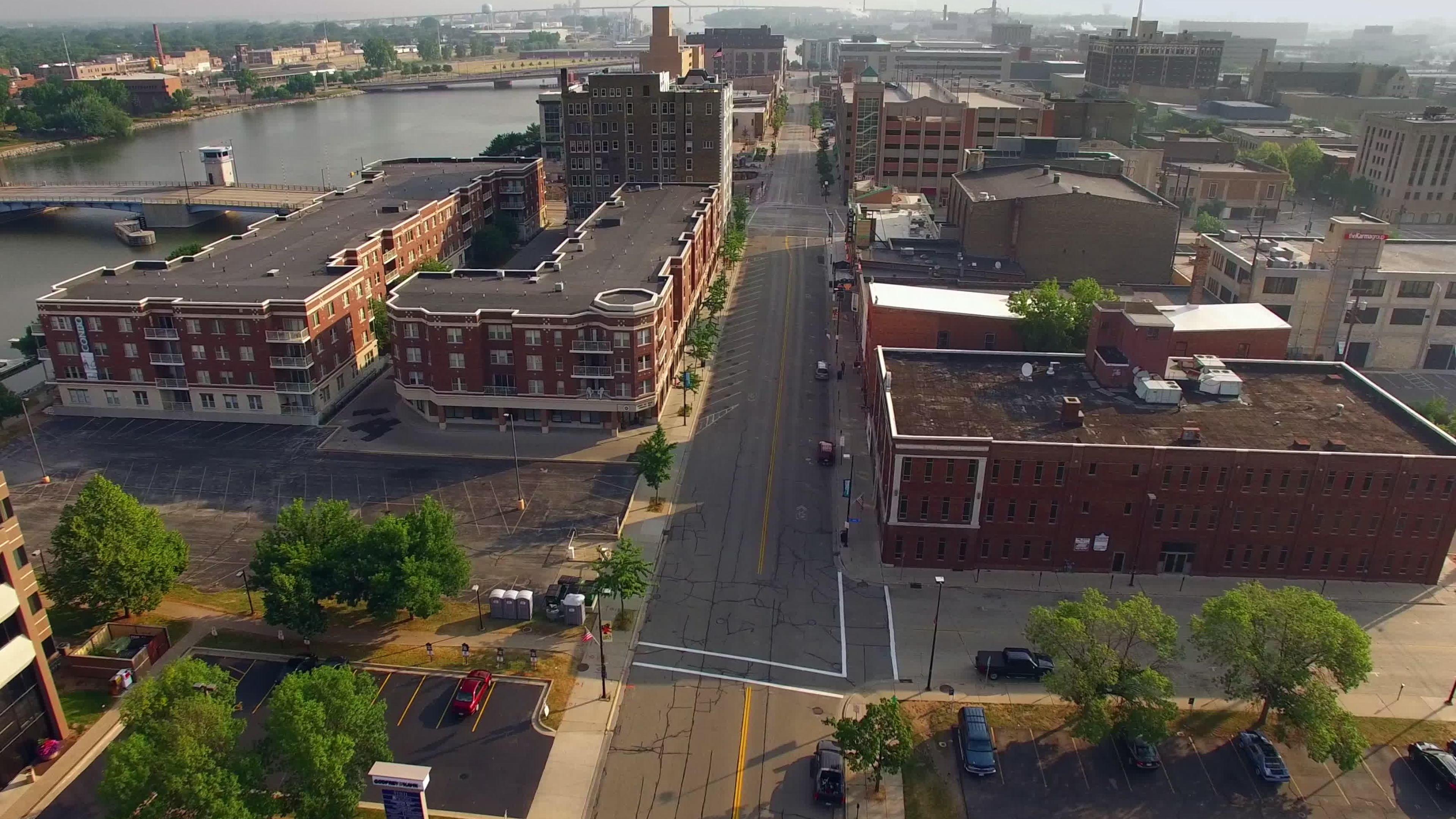 Downtown, Green Bay (Wisconsin) Wallpaper, 3840x2160 4K Desktop