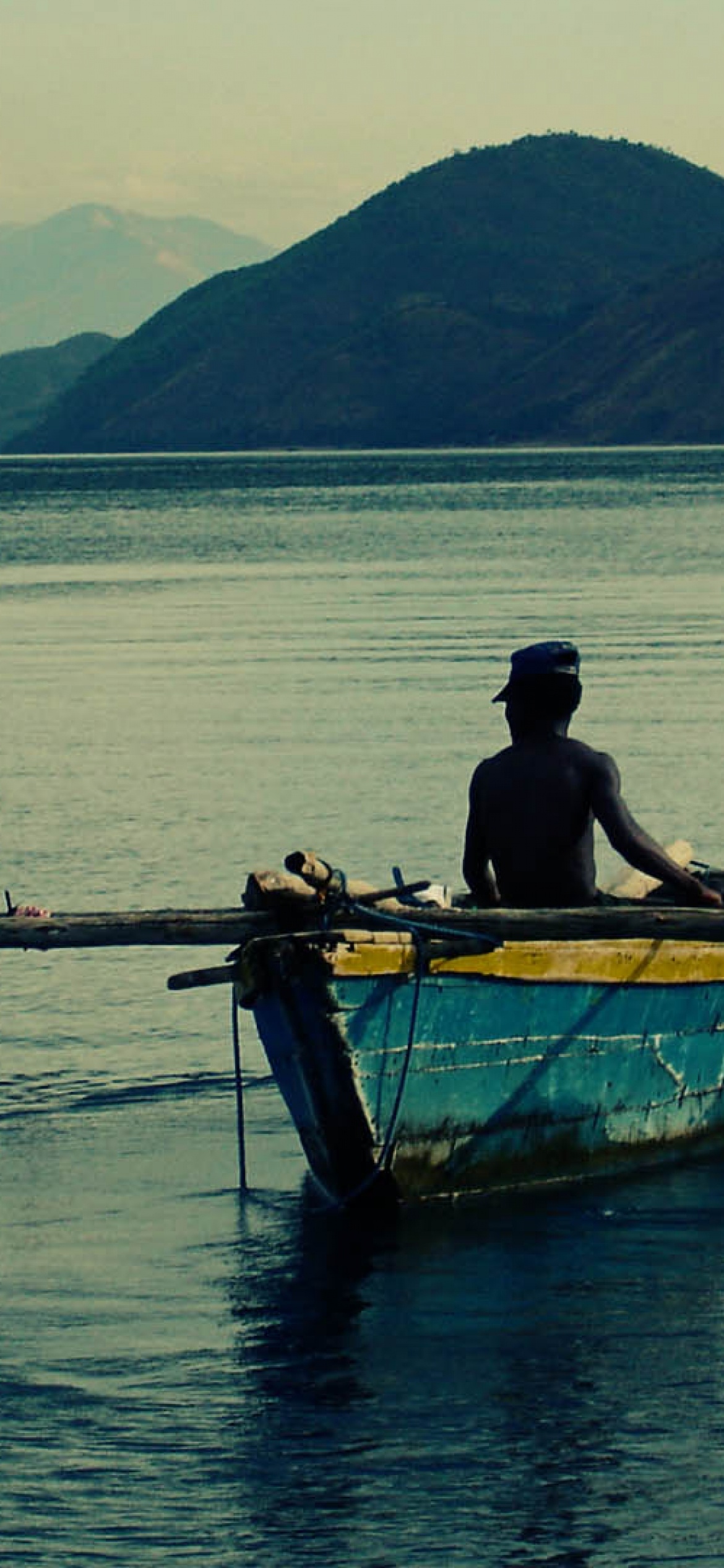 Lake Tanganyika, Free HD, Display pictures, Wallpaper, 1170x2540 HD Phone