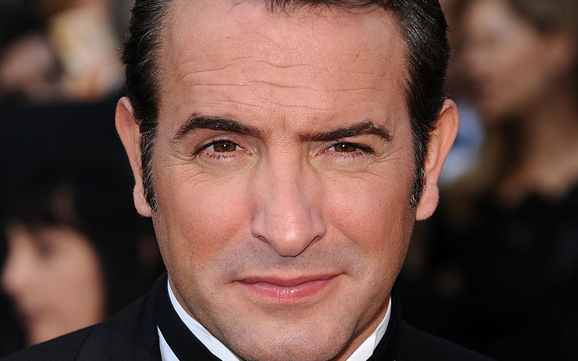 Jean Dujardin, Phone, Desktop, Pictures, 1920x1200 HD Desktop