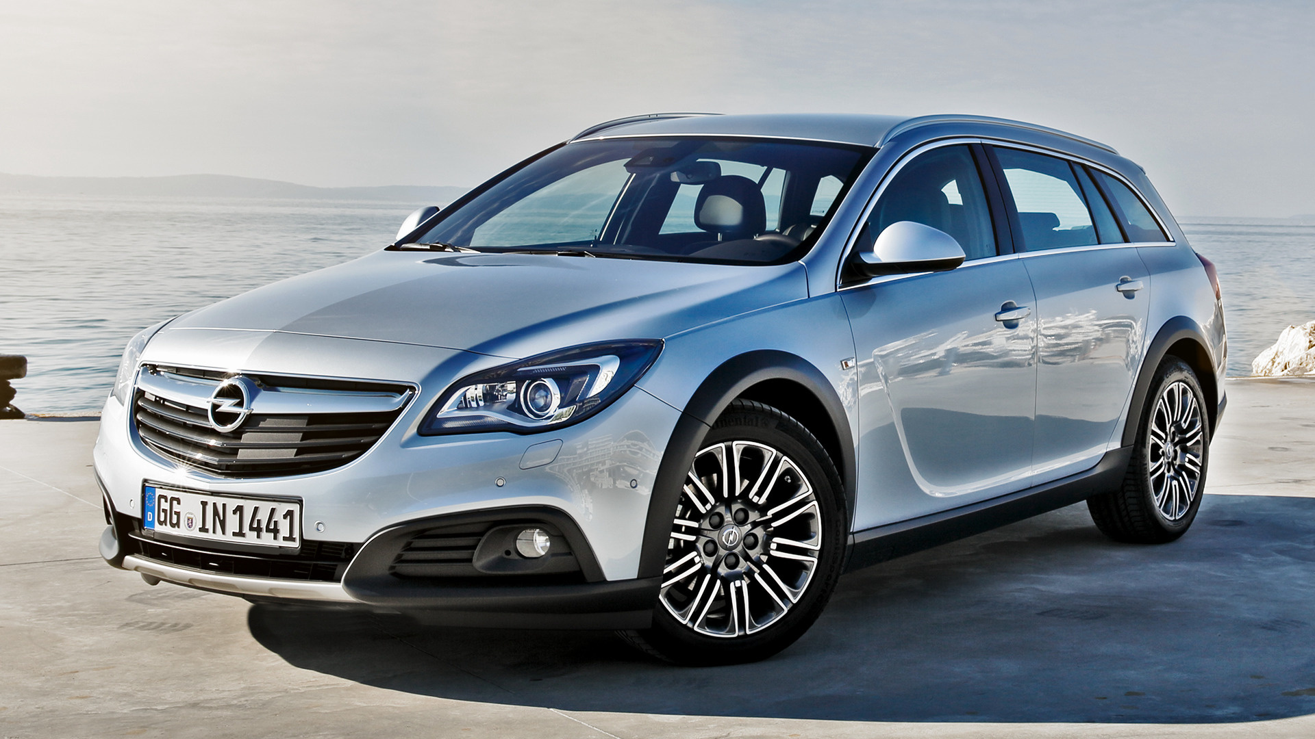 2013 Model, Opel Insignia Country Tourer Wallpaper, 1920x1080 Full HD Desktop