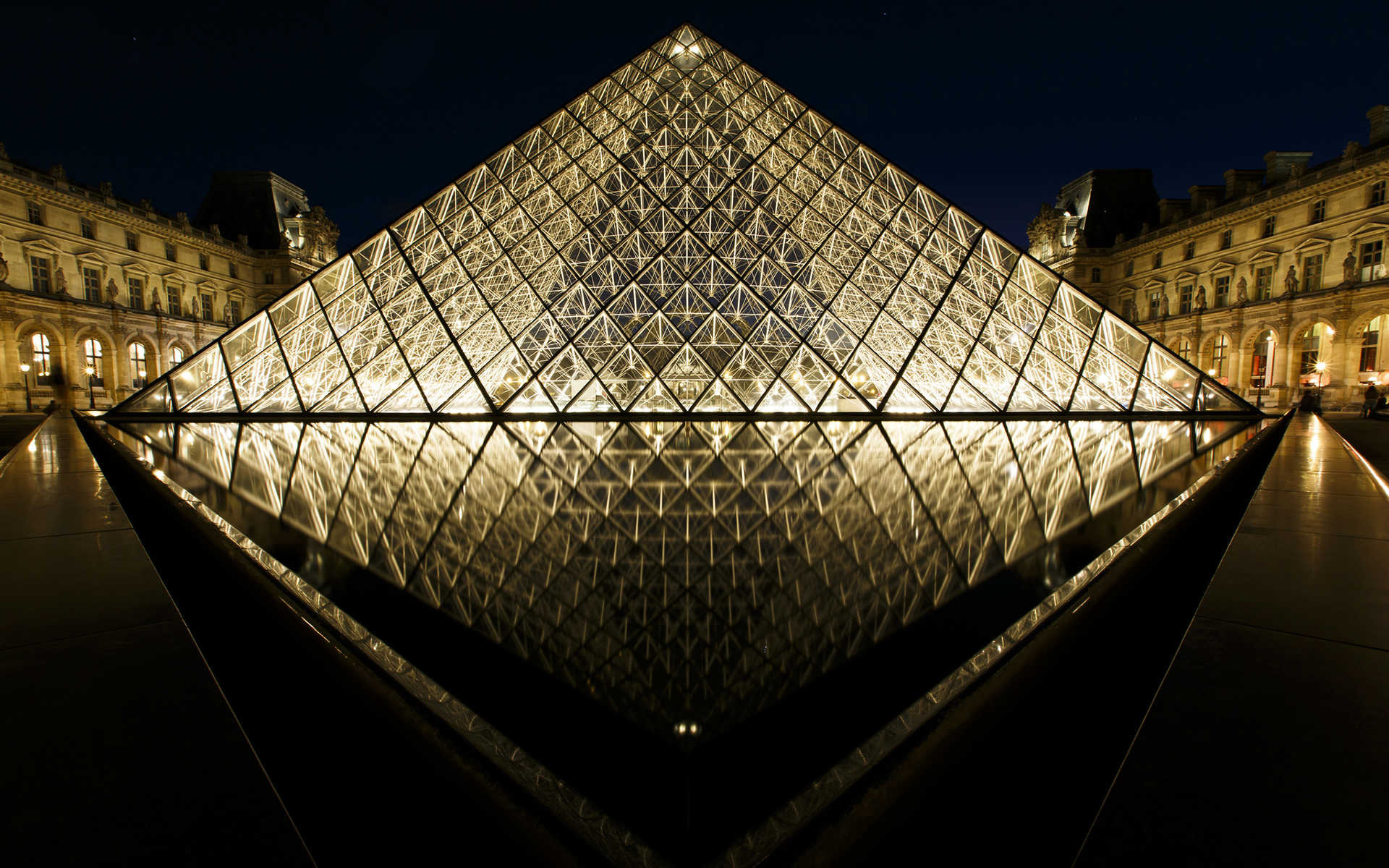 Louvre wallpaper selection, Masterful artwork, Captivating visuals, Cultural treasure, 1920x1200 HD Desktop