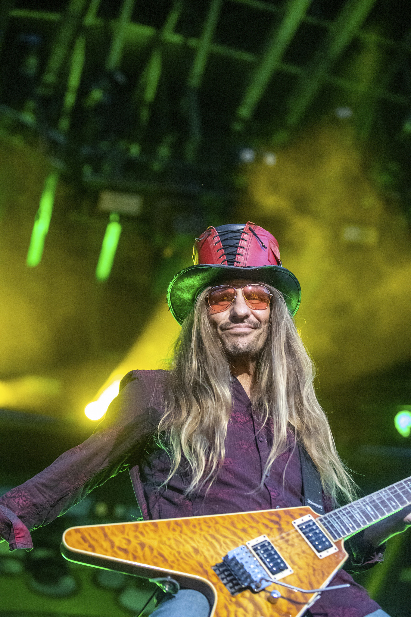 C. C. DeVille, Bret Michaels, Musikfest review, Rock legends, 1370x2050 HD Phone