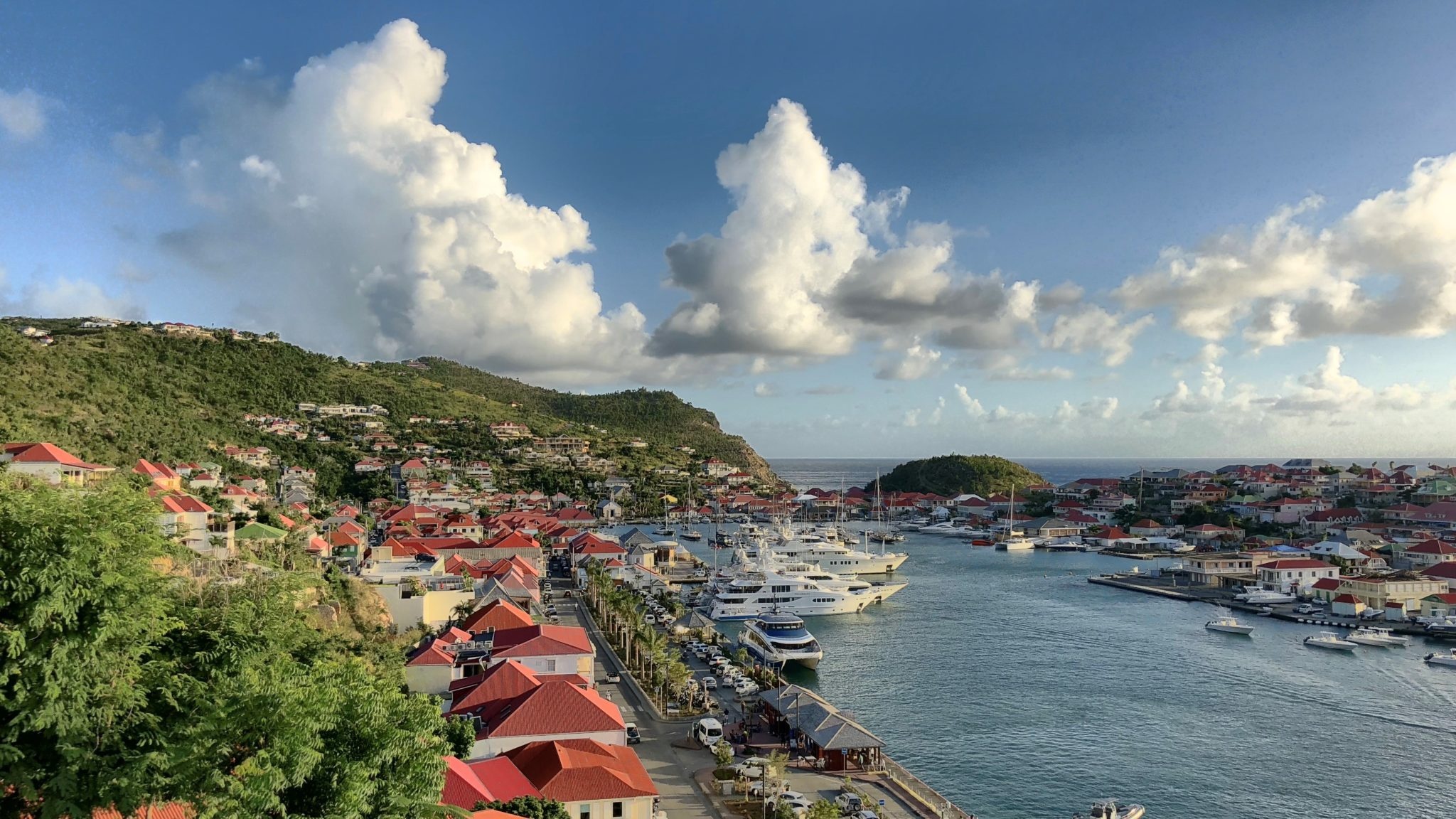 Gourmet paradise, Saint Barth festival, World-class chefs, Culinary celebration, 2050x1160 HD Desktop