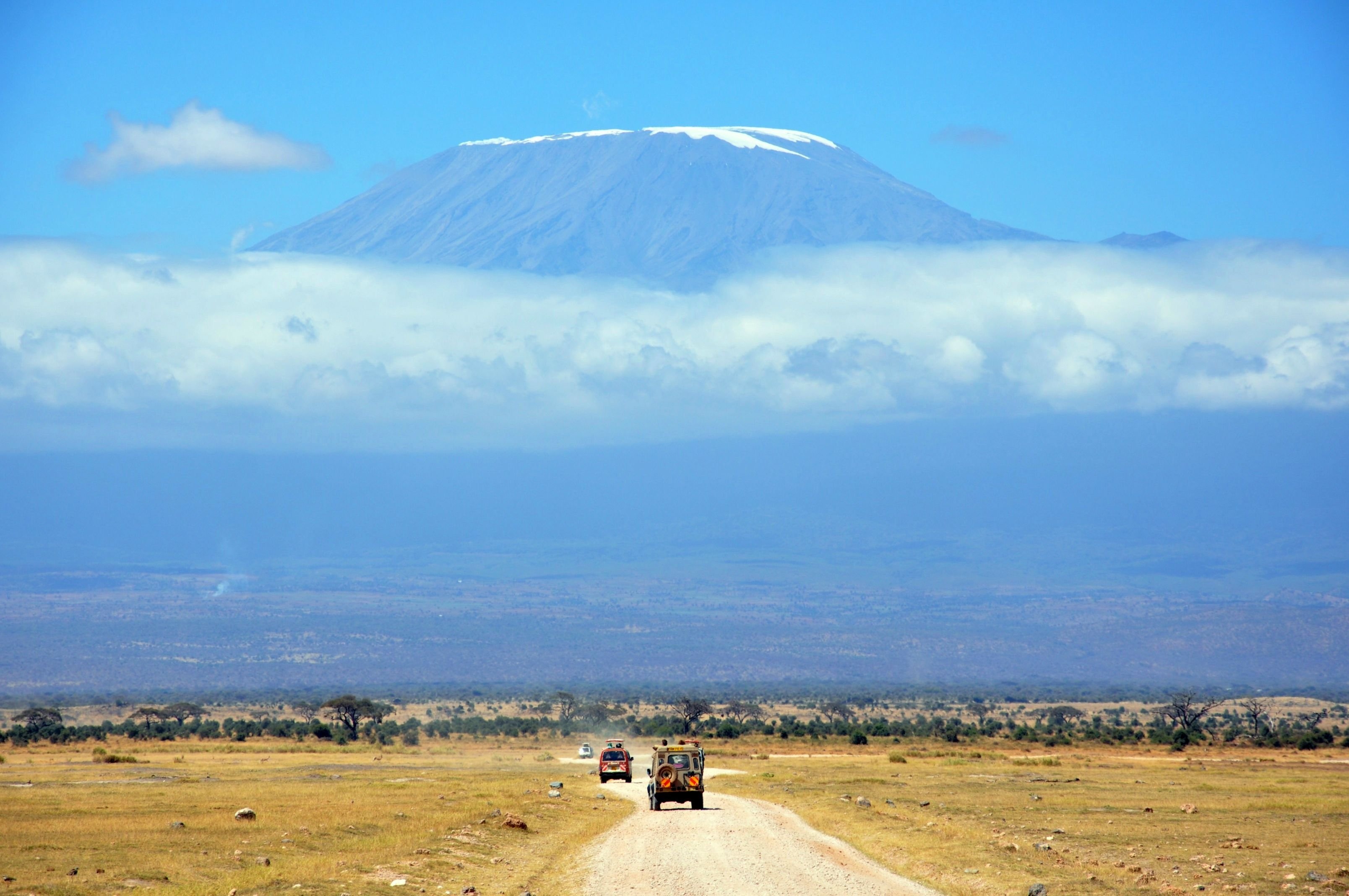 Tanzania desktop wallpaper, Beautiful backdrop, Travel inspiration, Serenity, 3220x2140 HD Desktop