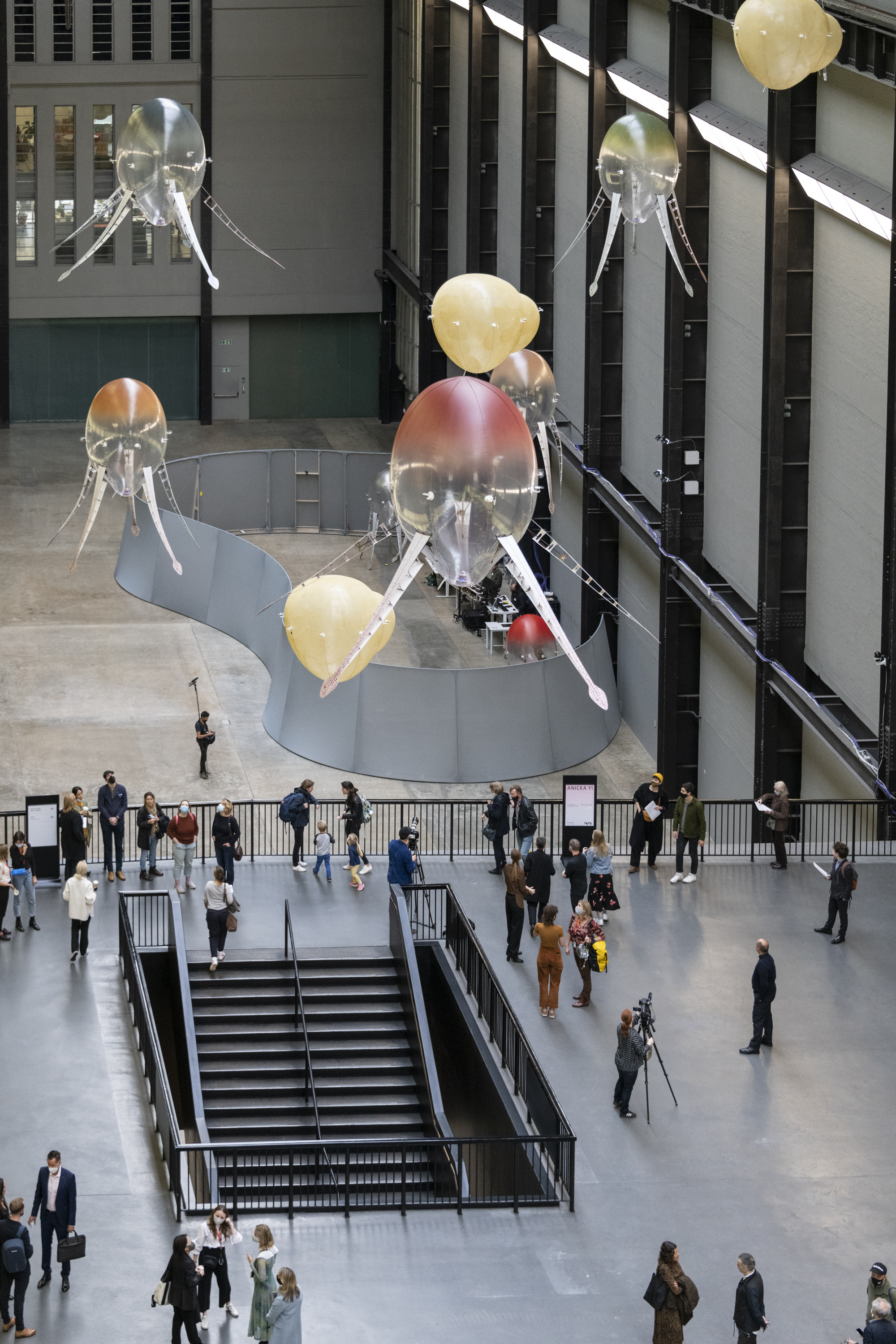 Tate Modern, Anicka Yi, Turbine Hall, Love for the world, 2000x3000 HD Phone