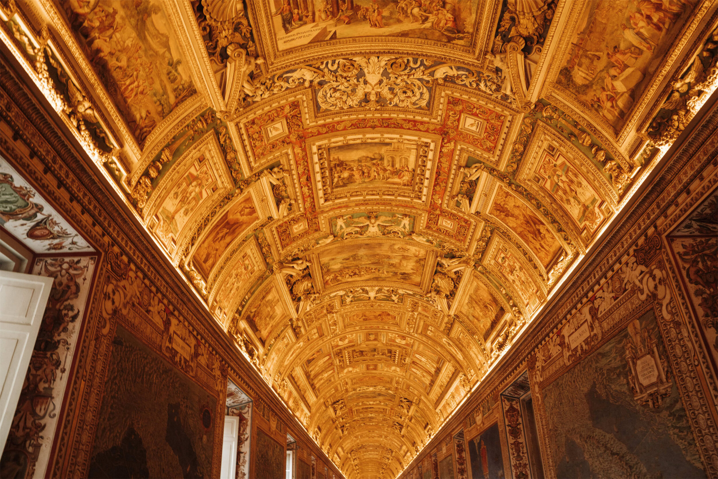 Vatican City Travels, Explore the Vatican, Instrument of discovery, Immersive experience, 2500x1670 HD Desktop