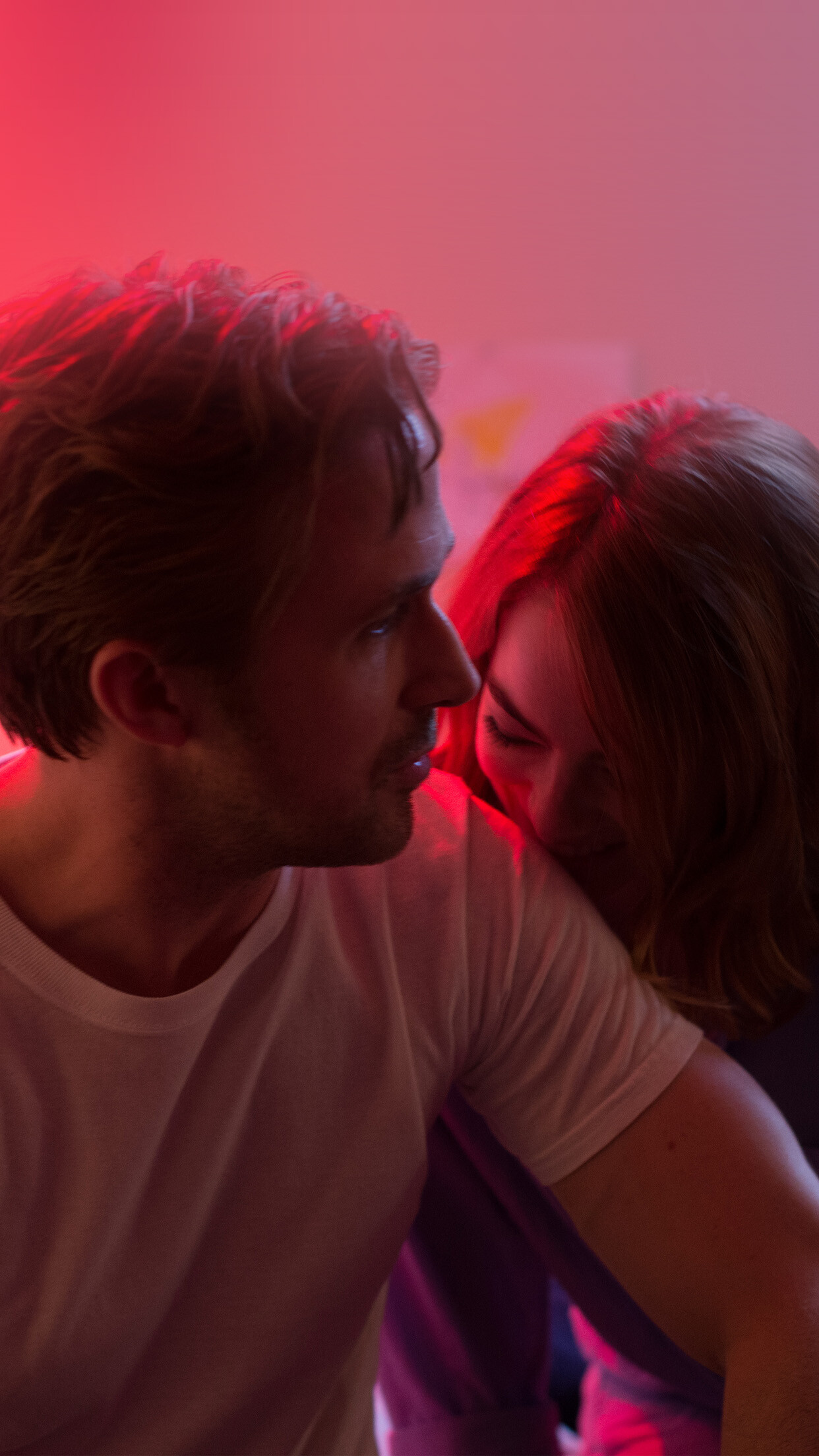 Lalaland art wallpaper, Vibrant red film, Ryan Gosling and Emma Stone, Creative illustration, 1250x2210 HD Phone