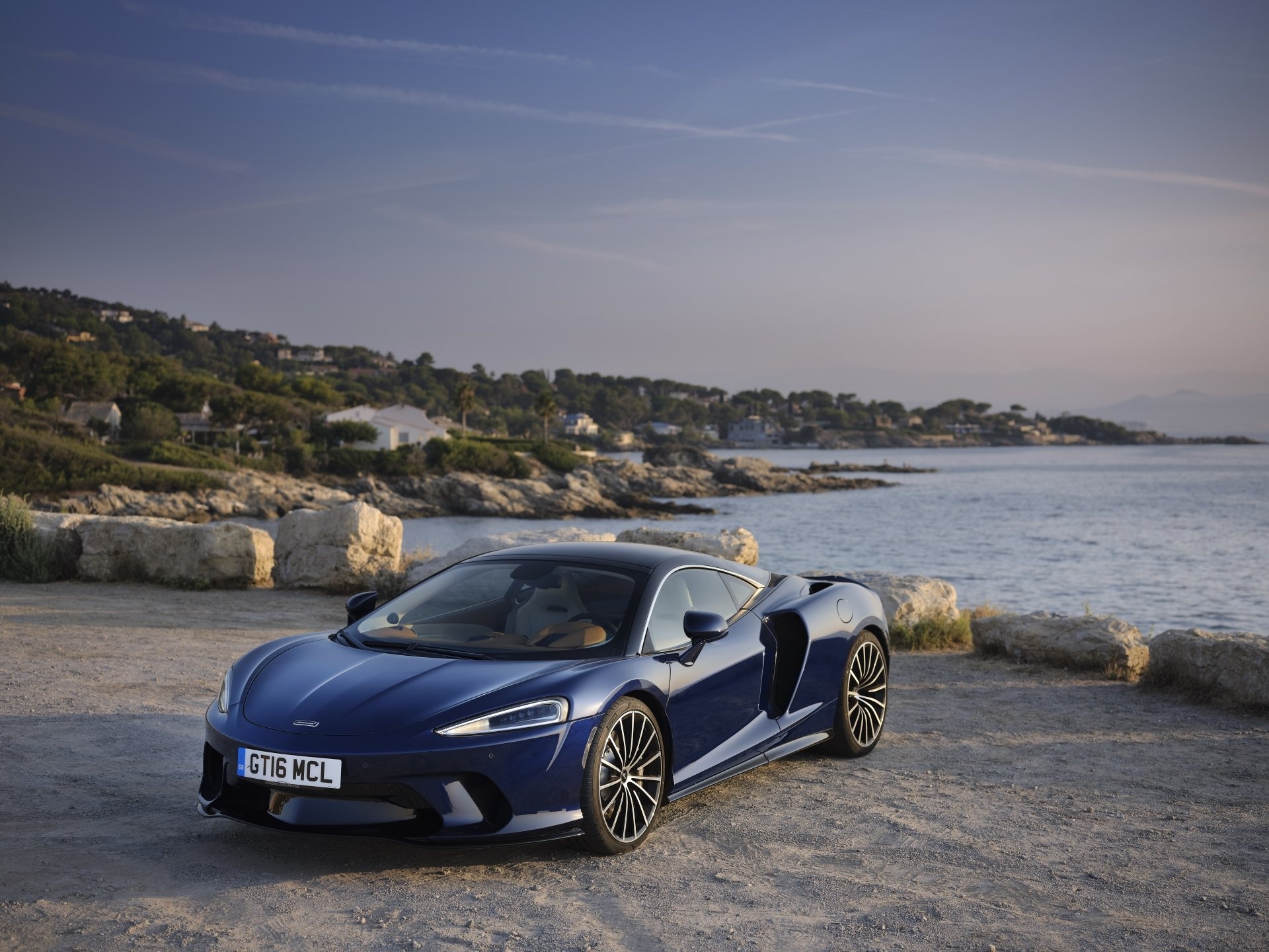 McLaren GT, High-definition allure, Supercar wallpapers, Automotive art, 1920x1440 HD Desktop