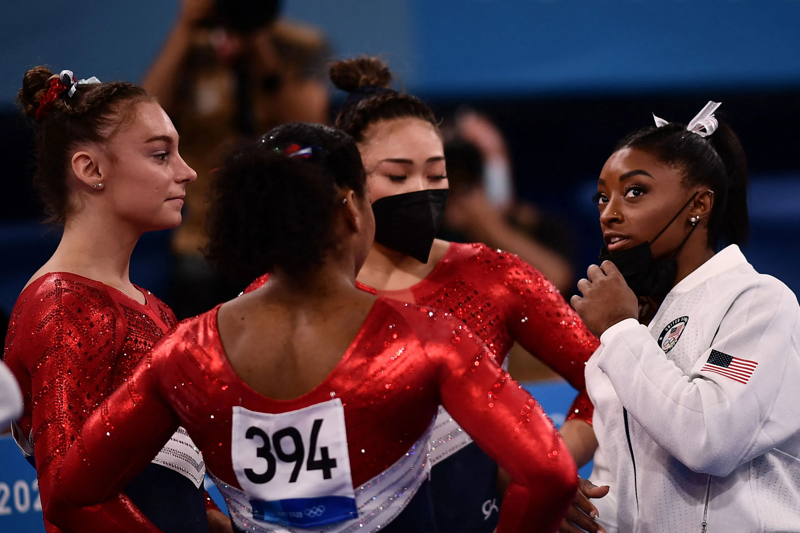 Simone Biles, Olympics Wallpaper, 2560x1710 HD Desktop