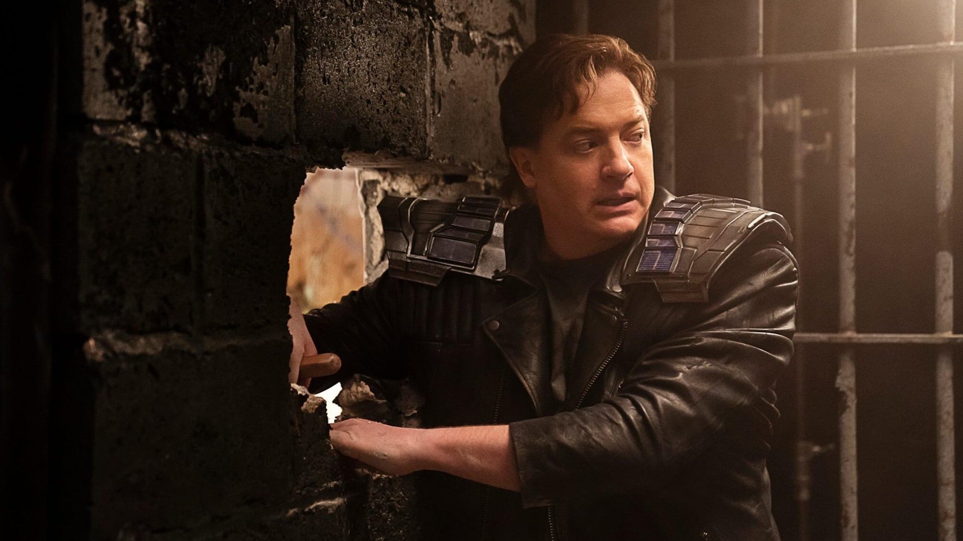 Brendan Fraser, Batgirl set photos, Firefly role, Closer look, 1920x1080 Full HD Desktop