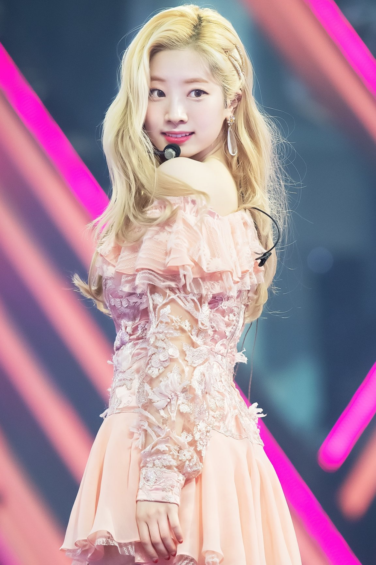 Golden Disc Awards 2020, Dahyun (TWICE) Wallpaper, 1280x1920 HD Phone