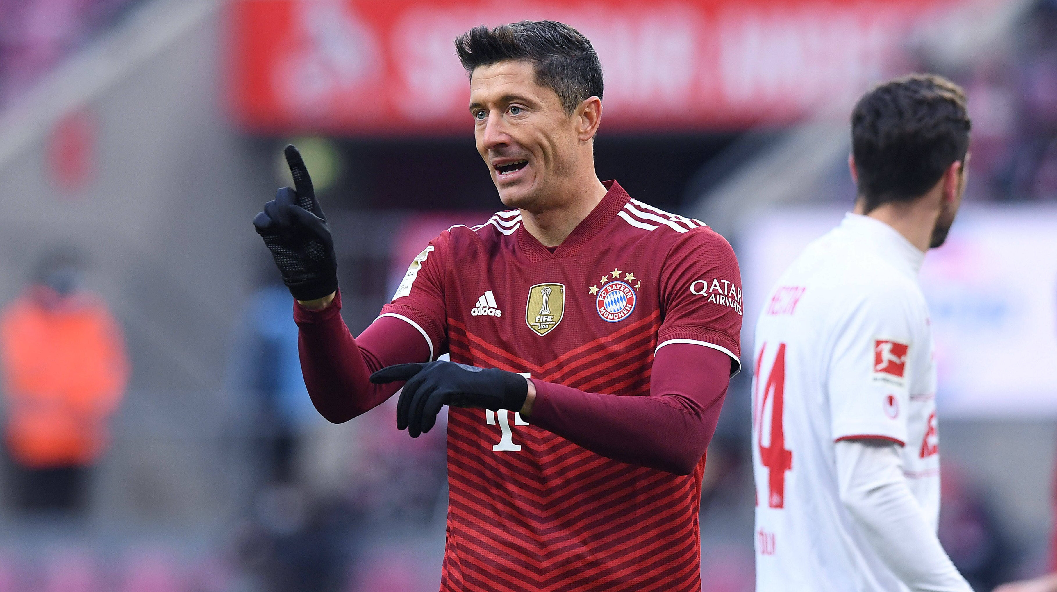 FC Bayern, Robert Lewandowski Wallpaper, 3640x2040 HD Desktop