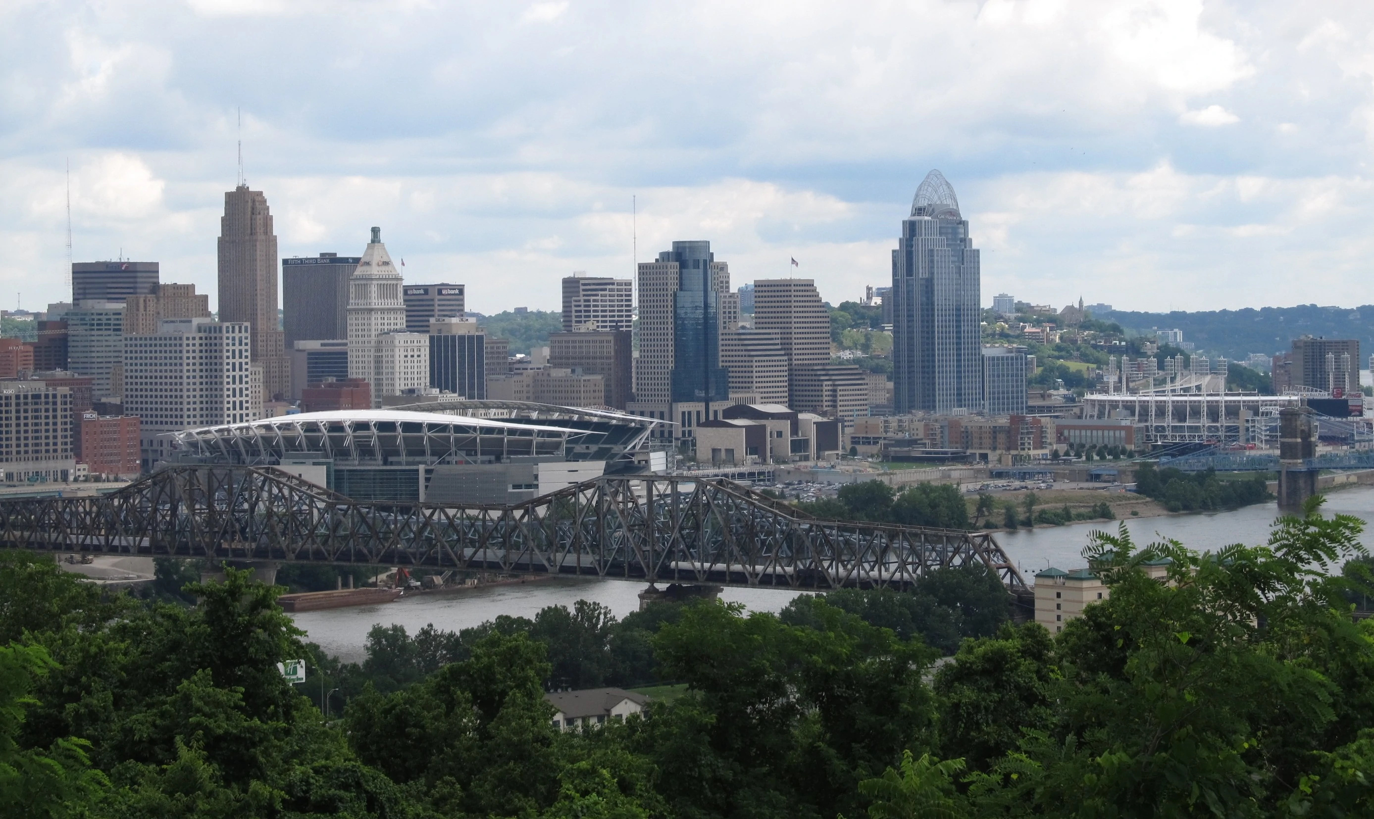 Cincinnati, Ohio travels, Against all odds, Cincinnati fandom, 2780x1660 HD Desktop