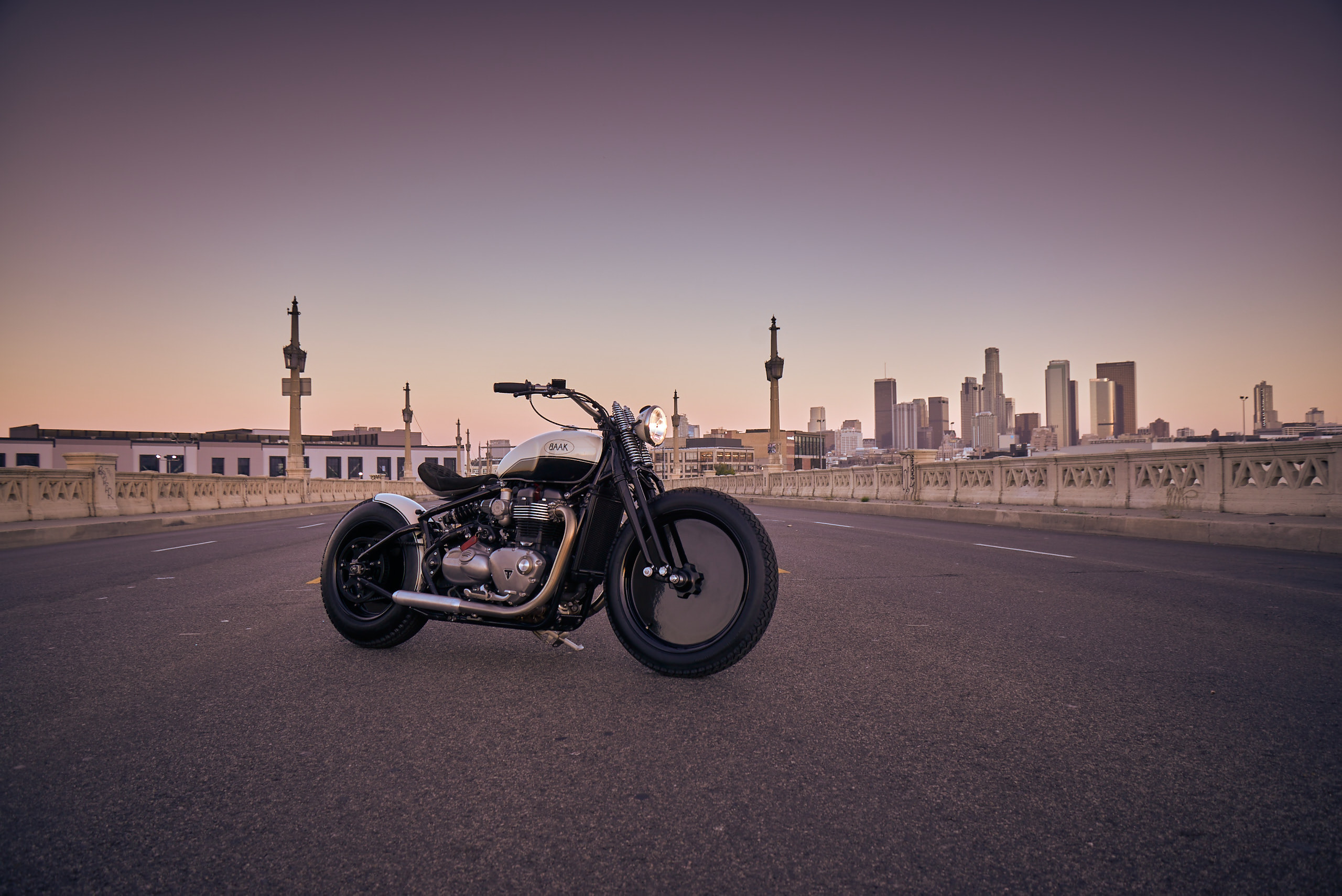 Triumph Bobber, Auto industry, Customization, Baak Moon, 2560x1710 HD Desktop