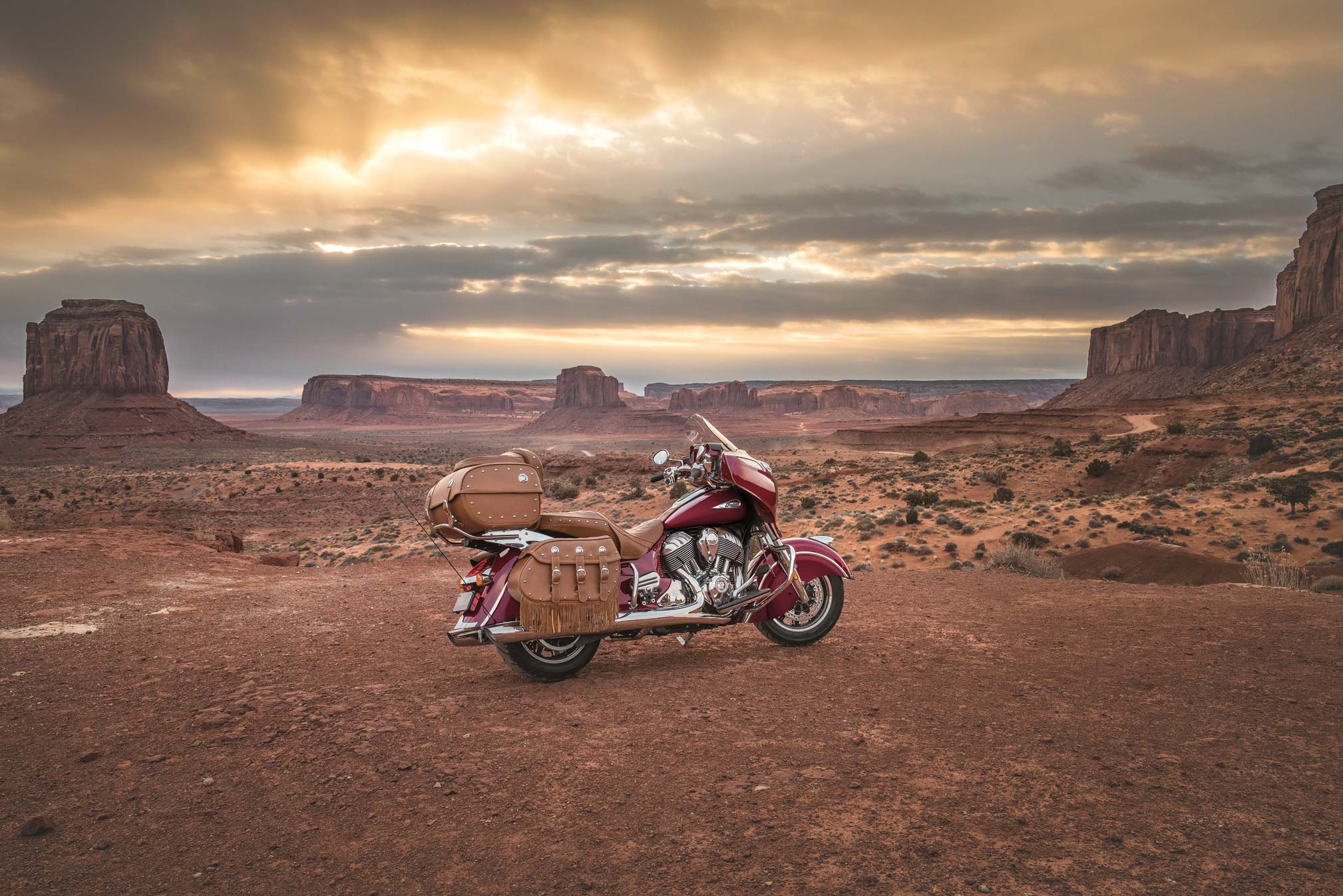 Indian Roadmaster, Classic cruiser, Timeless elegance, Captivating design, 2020x1350 HD Desktop