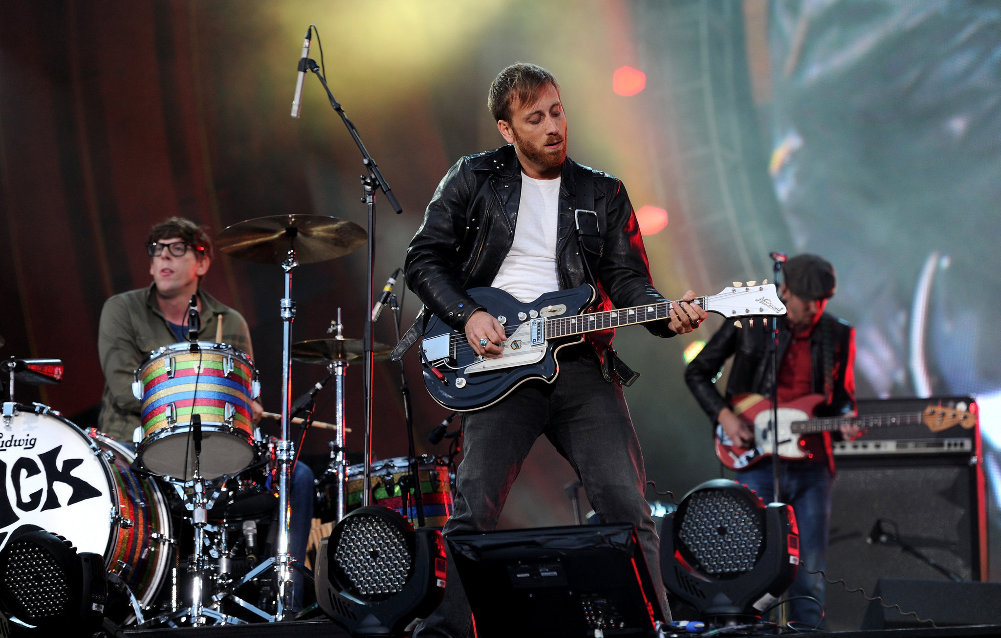 KROQ Weenie Roast, Dan Auerbach Wallpaper, 2050x1310 HD Desktop