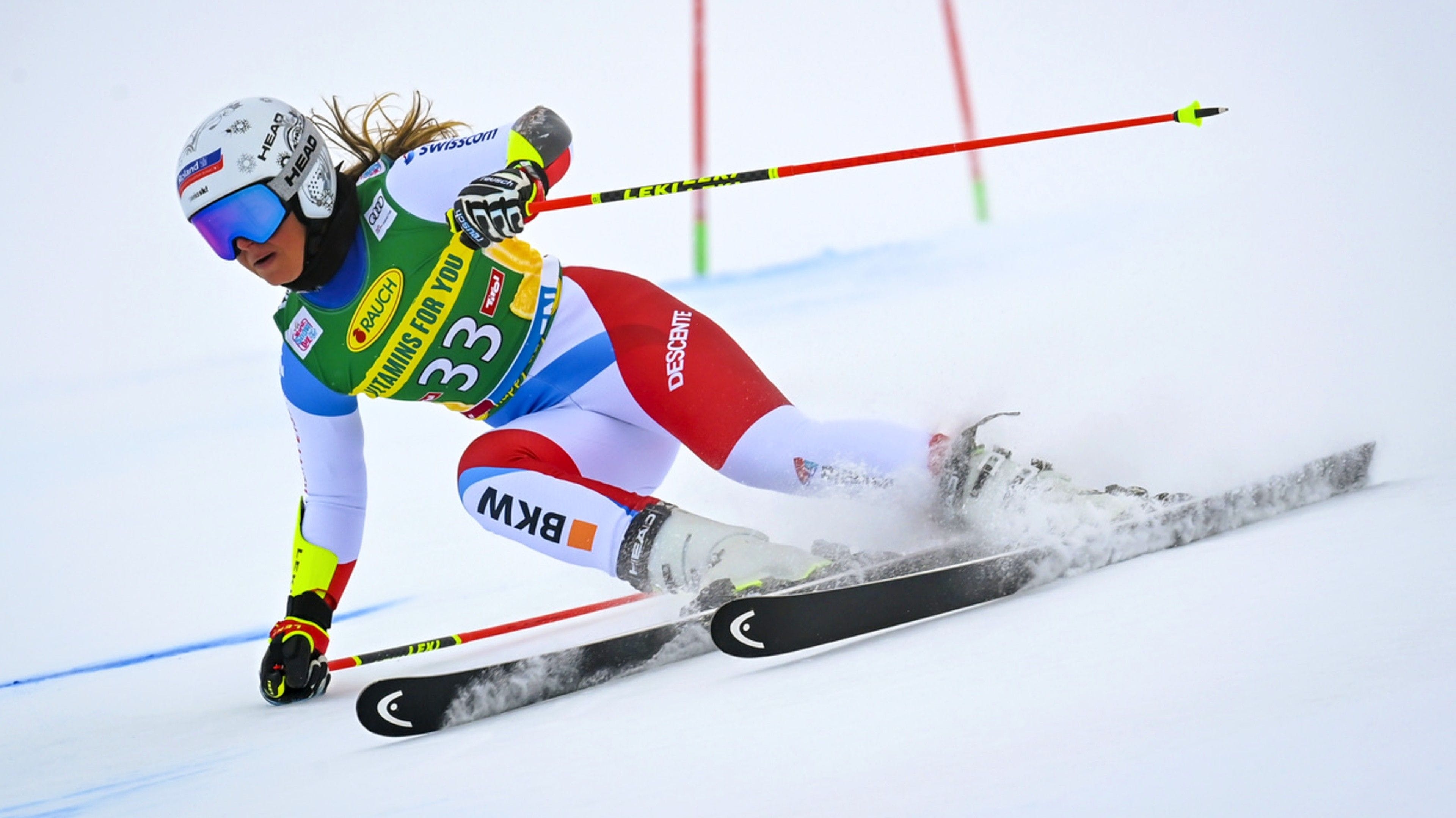 Corinne Suter, Alpine skiing, Italian competitions, Yangyang disputes, 3840x2160 4K Desktop