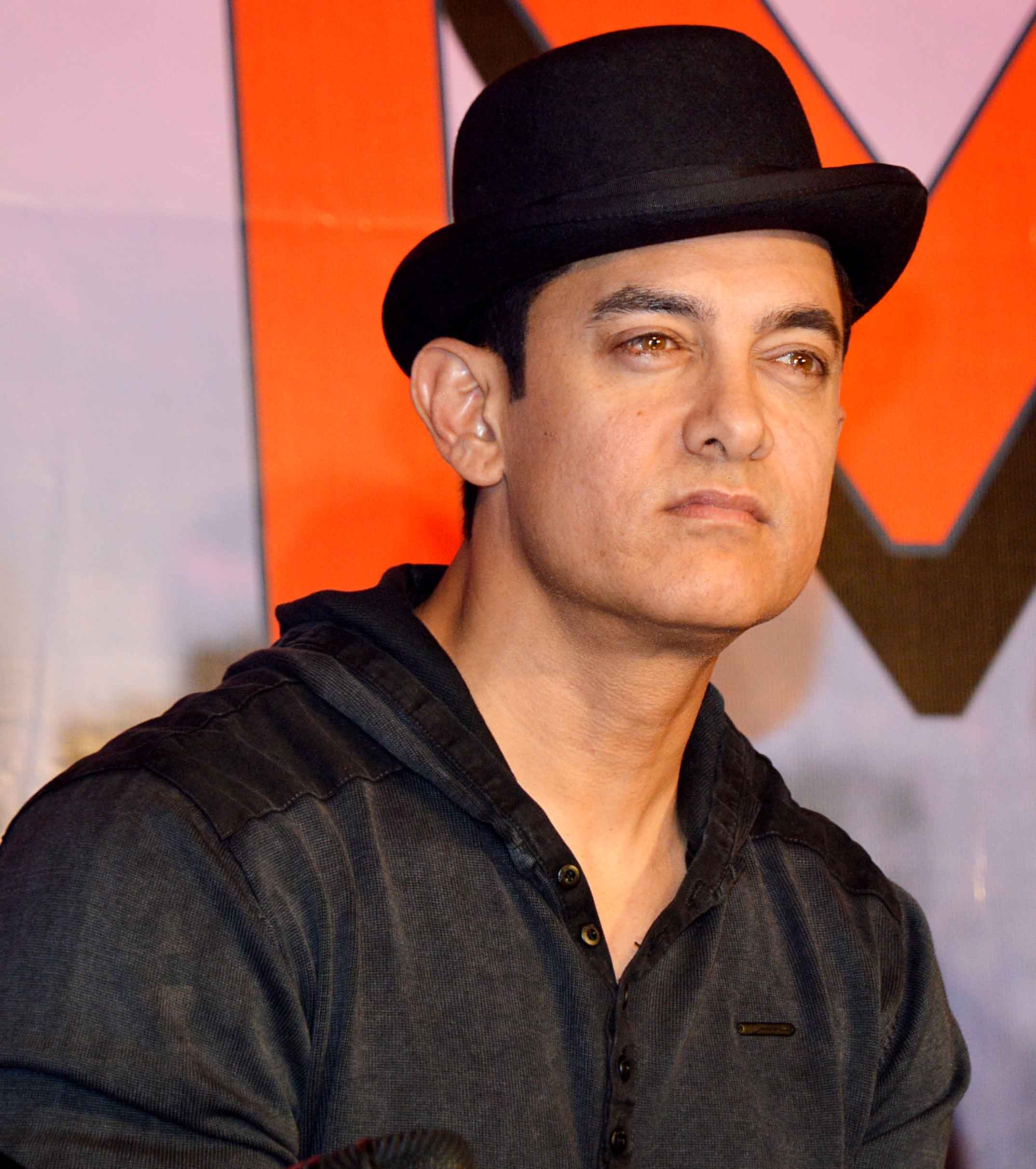 Aamir Khan, Bollywood star, 2150x2430 HD Phone