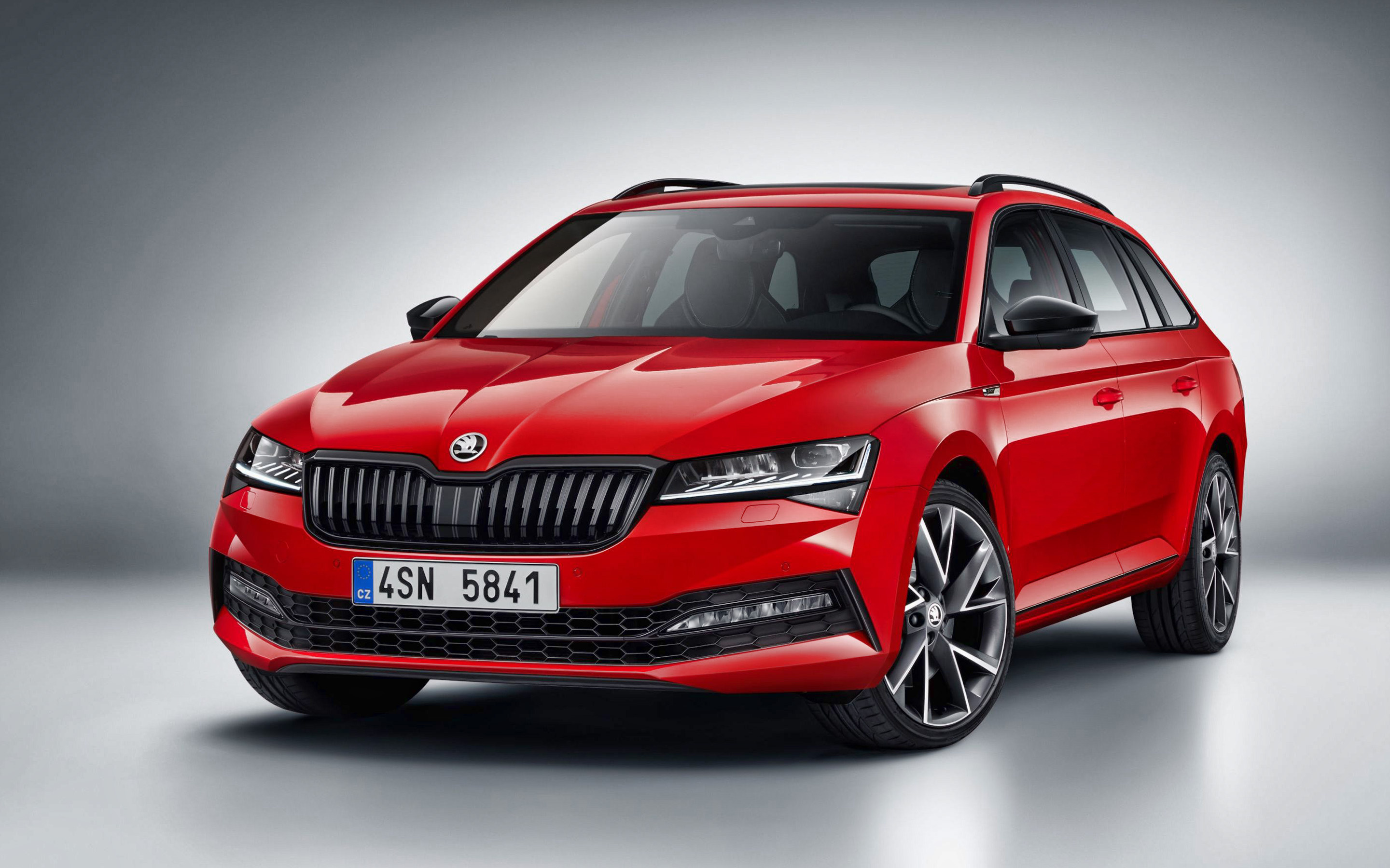 2020 Model, Skoda Superb Combi Wallpaper, 2880x1800 HD Desktop