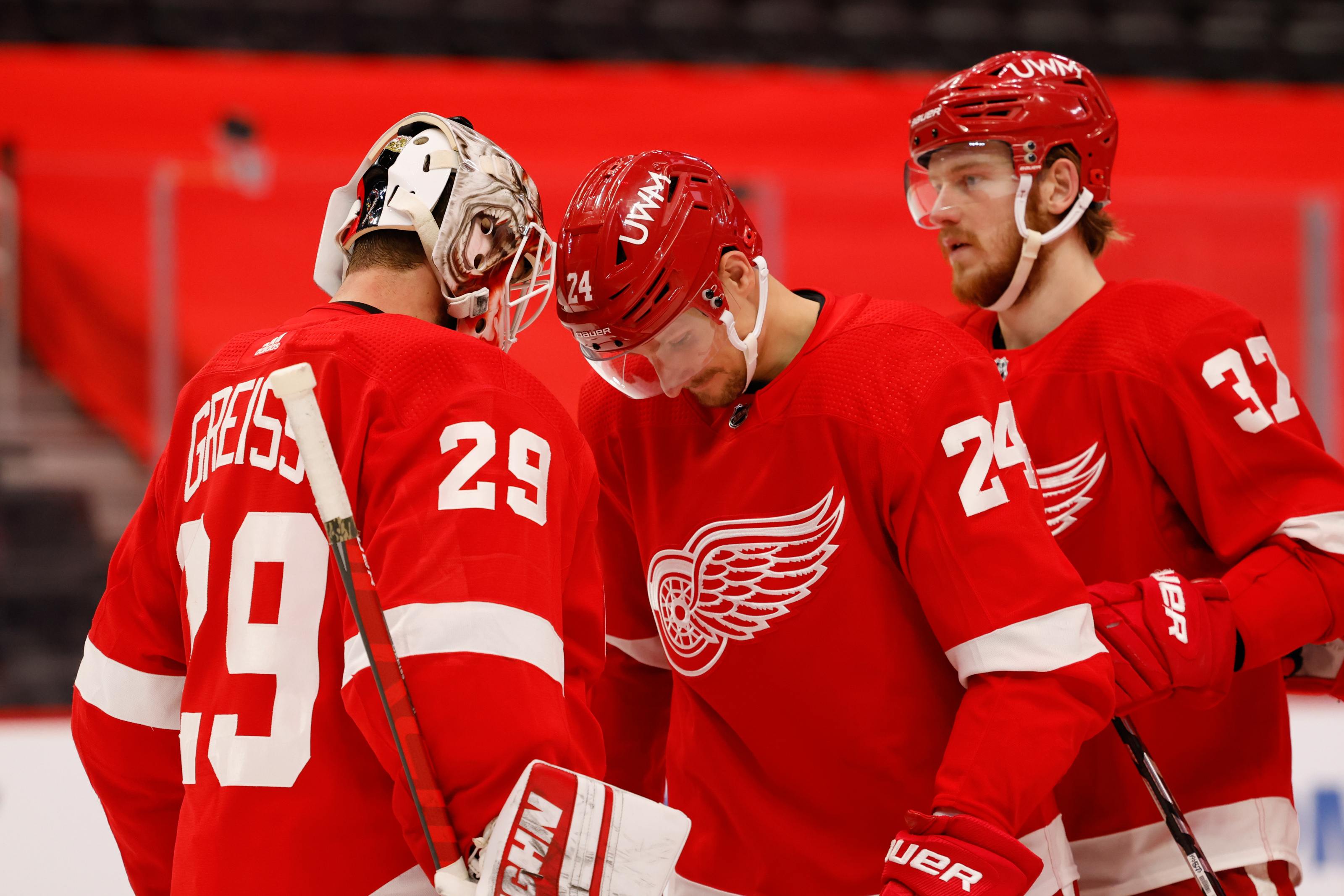 Detroit Red Wings, Opening night preview, Betting odds, Hockey season, 3200x2140 HD Desktop