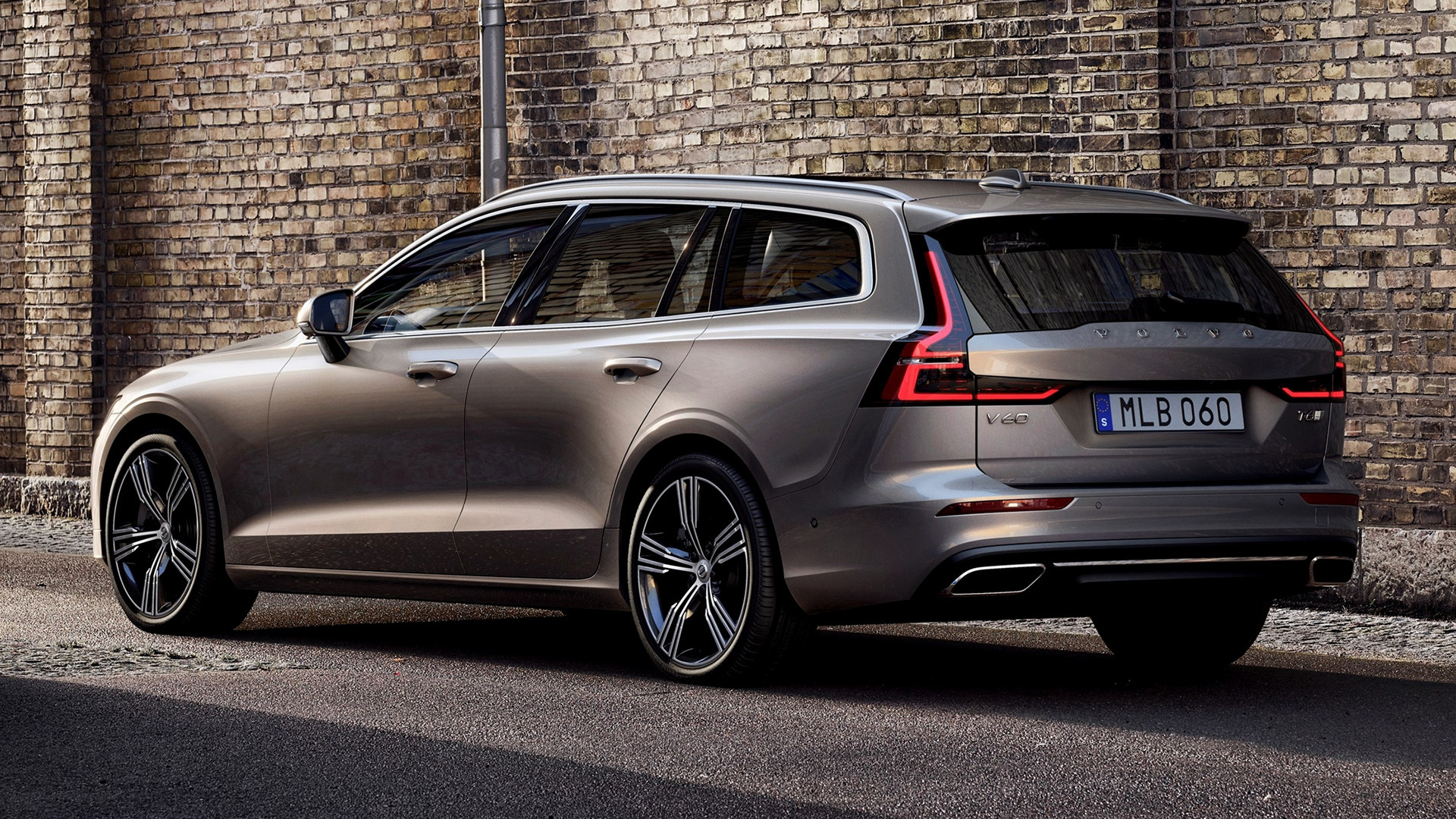 Volvo V60, Inscription edition, HD wallpapers, Elegant and luxurious, 1920x1080 Full HD Desktop